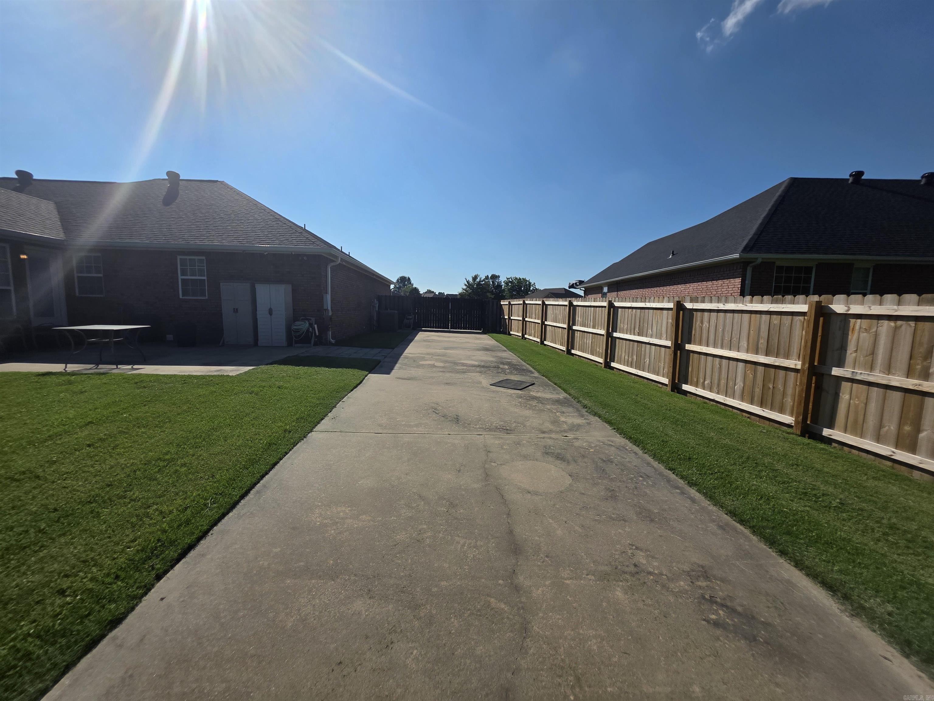 CARRIAGE HILL - Residential
