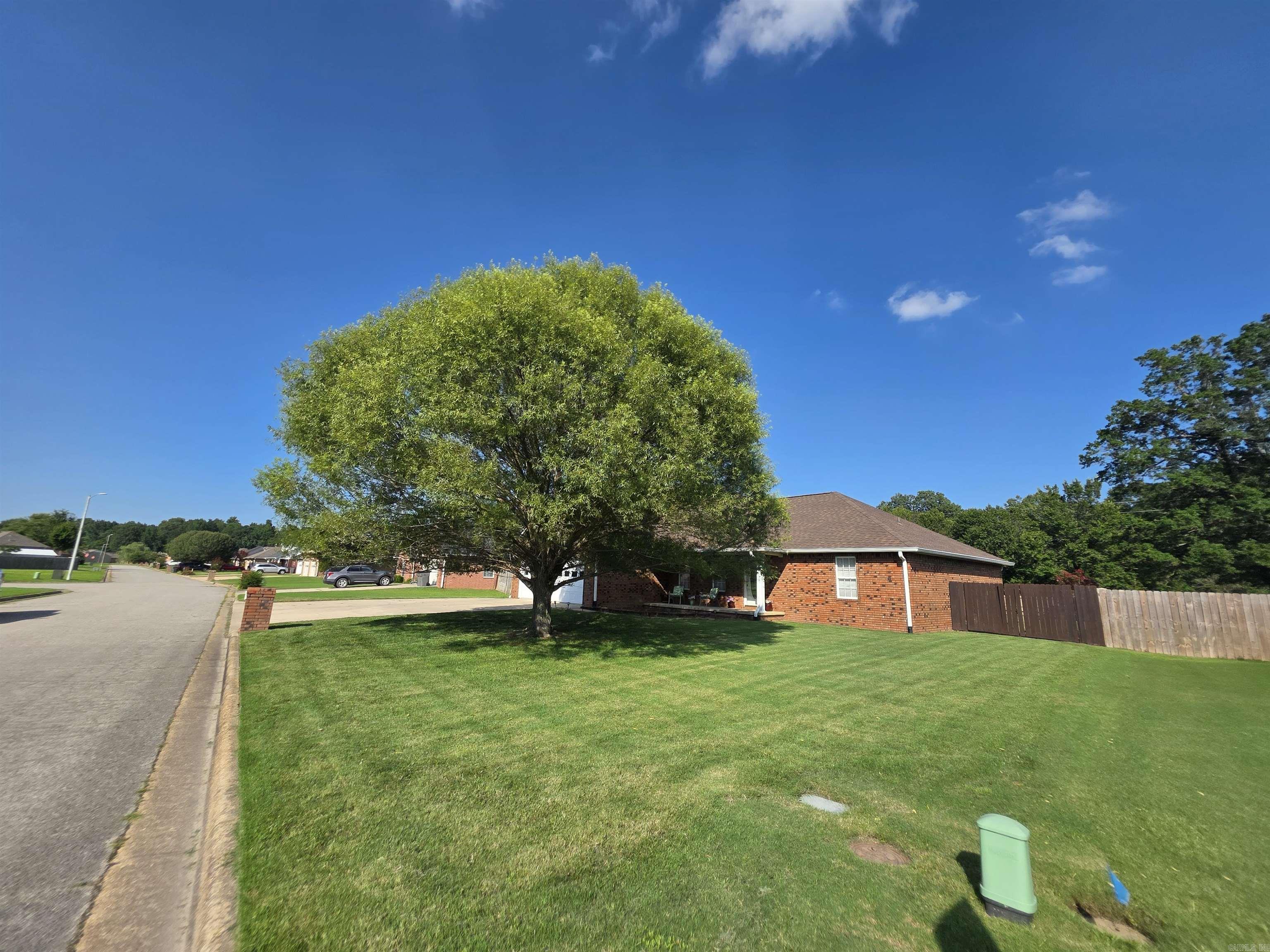 CARRIAGE HILL - Residential