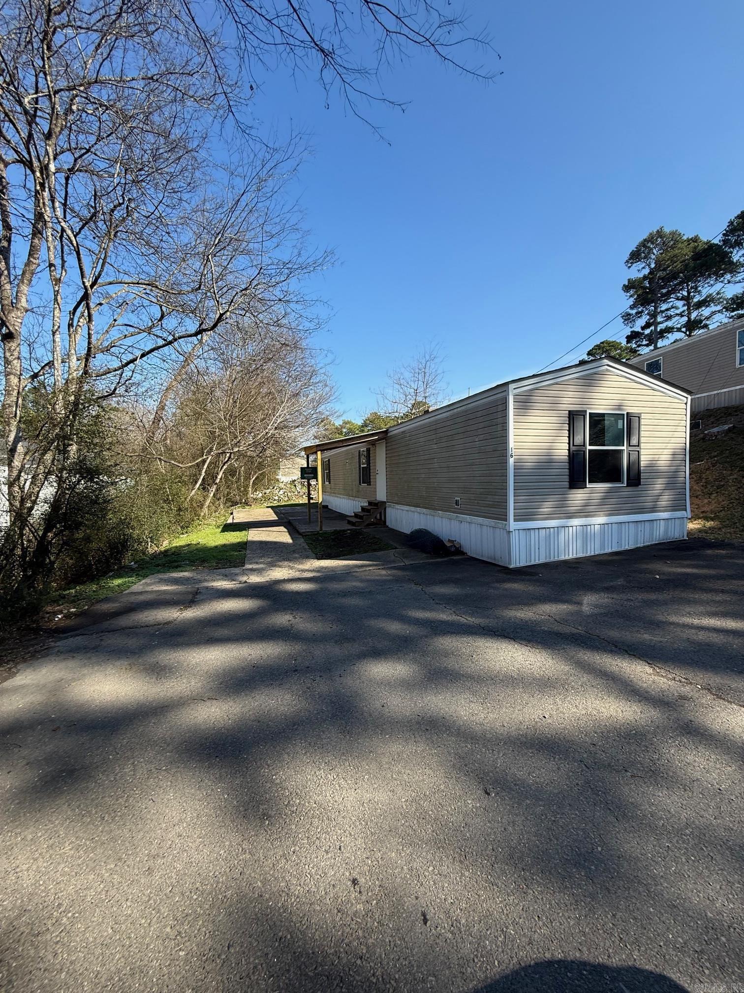 Houser-Bandy - Residential Lease