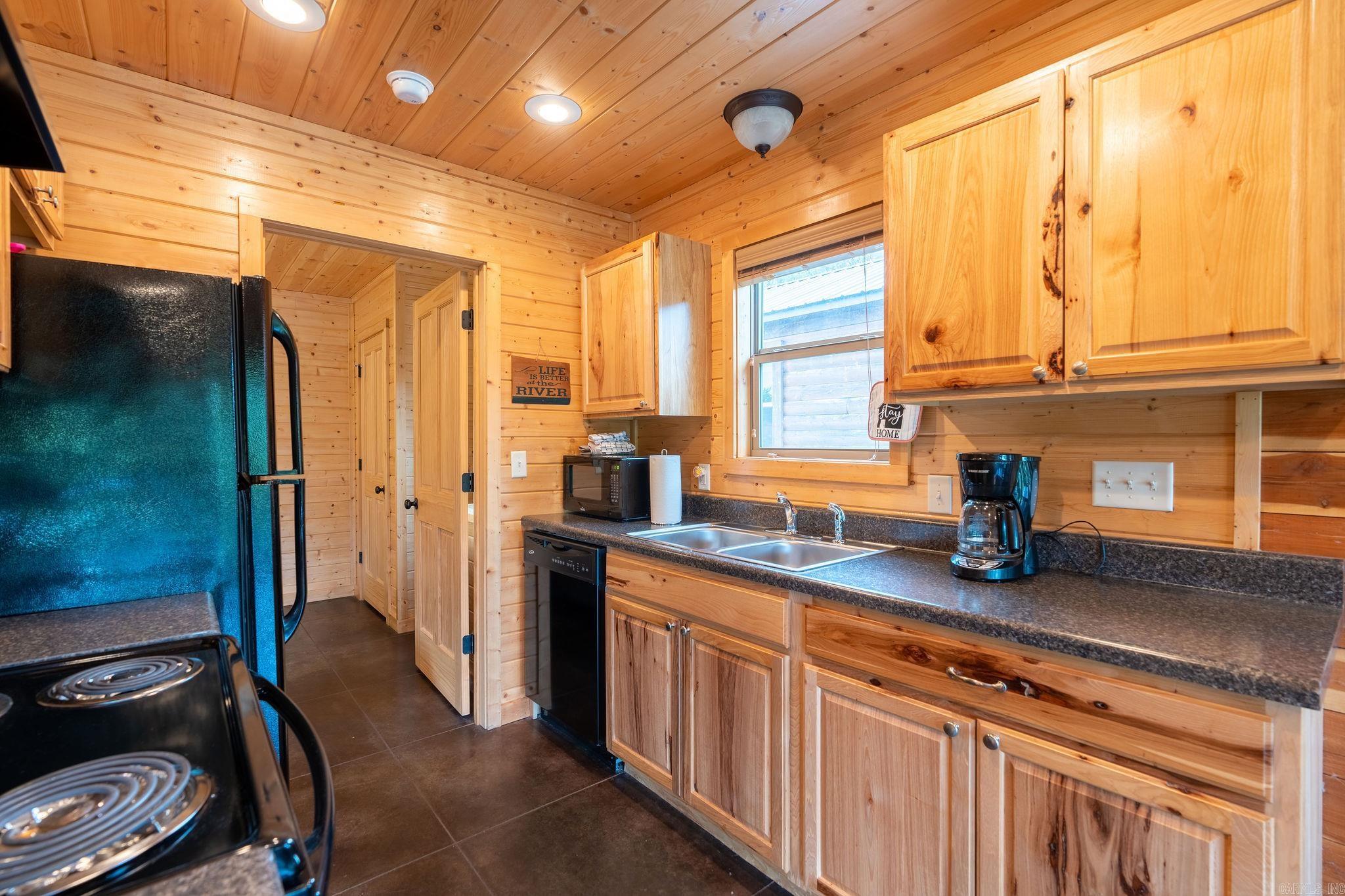 WINKLEY CROSSING - Residential