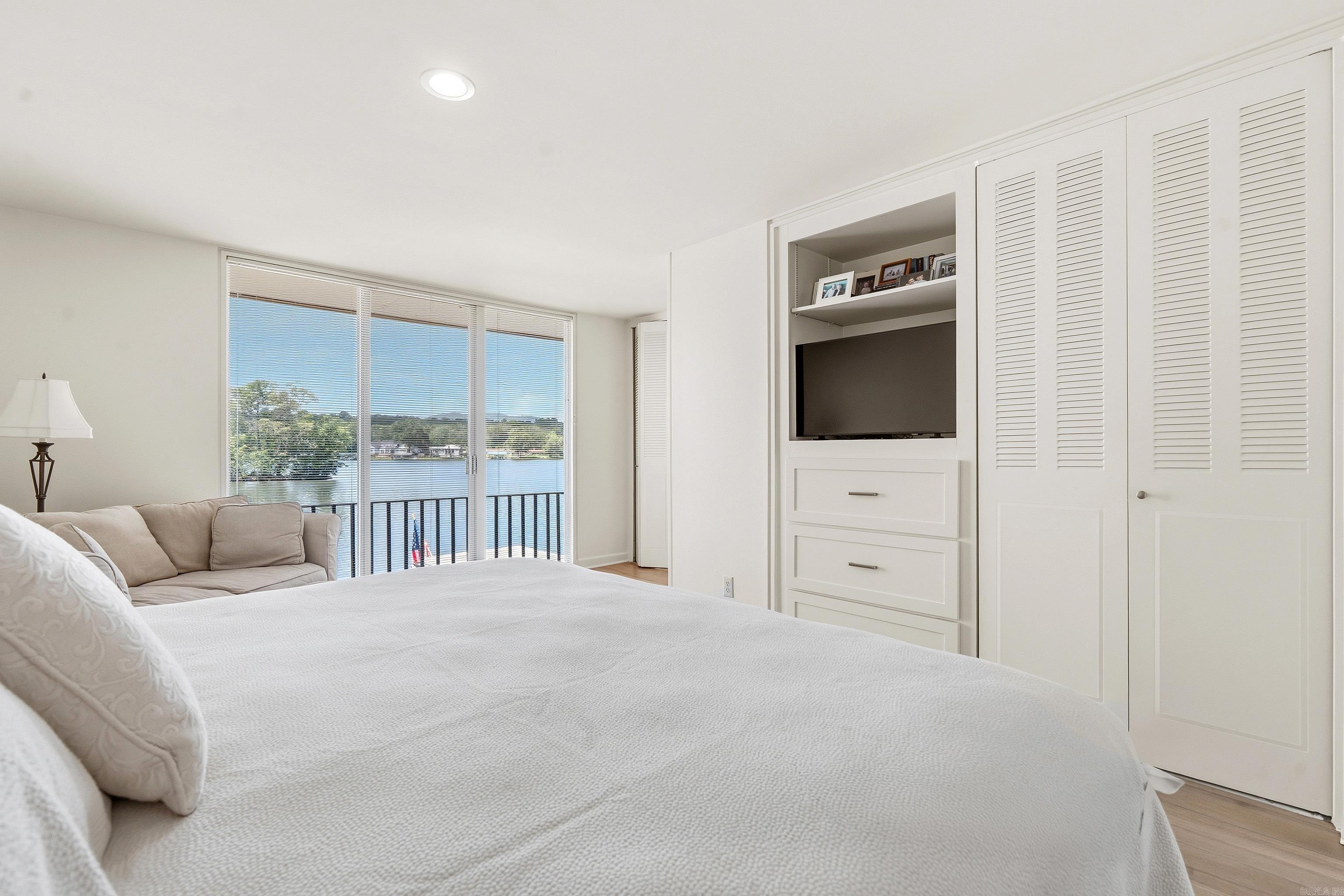 MOONLIGHT BAY COLONY HPR - Residential