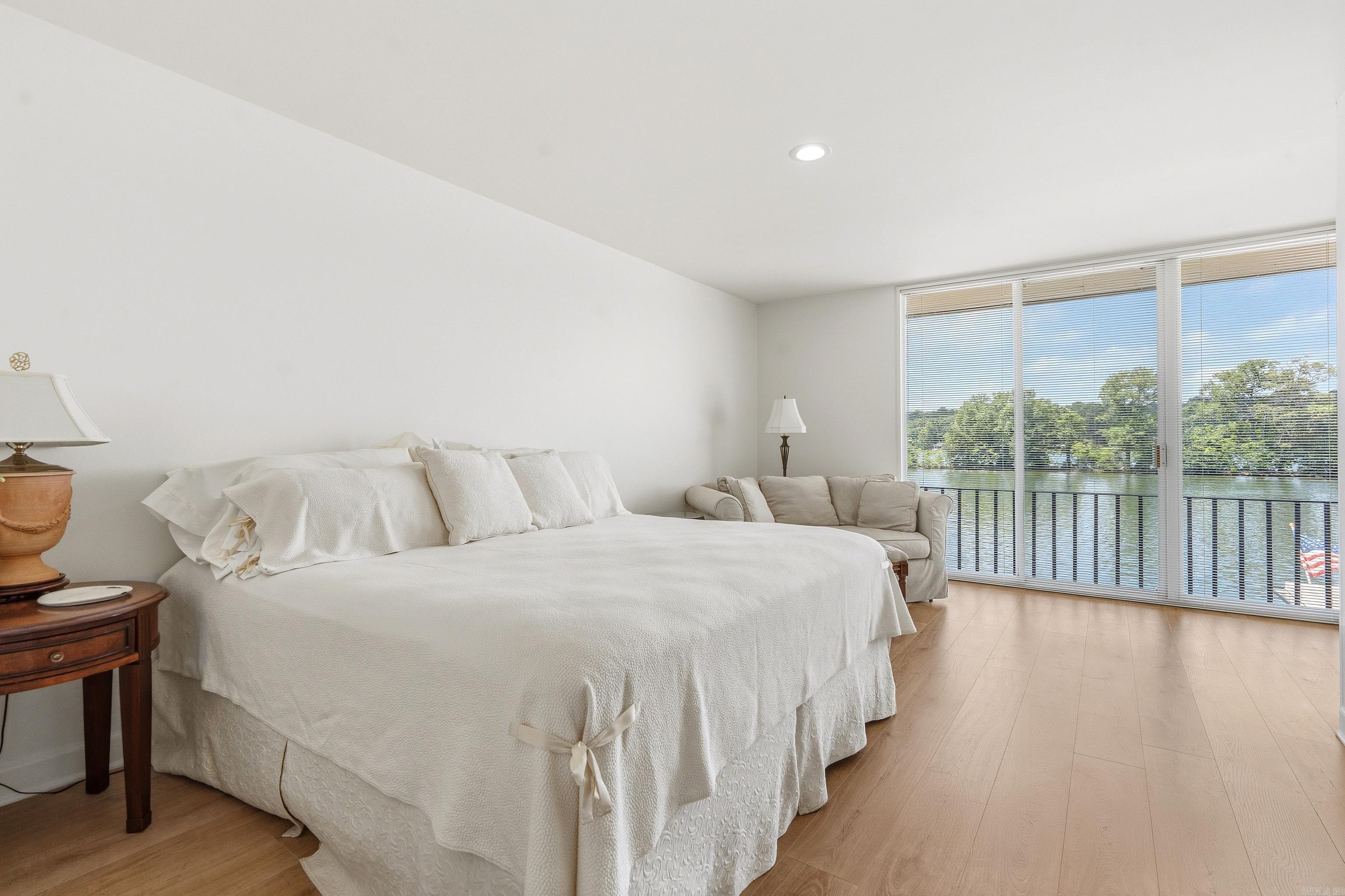 MOONLIGHT BAY COLONY HPR - Residential