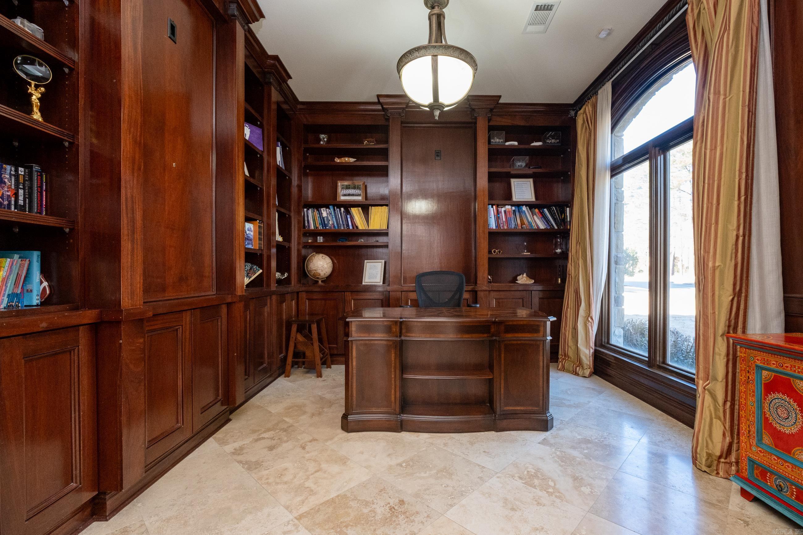 CHENAL VALLEY SOLOGNE CIRCLE - Residential