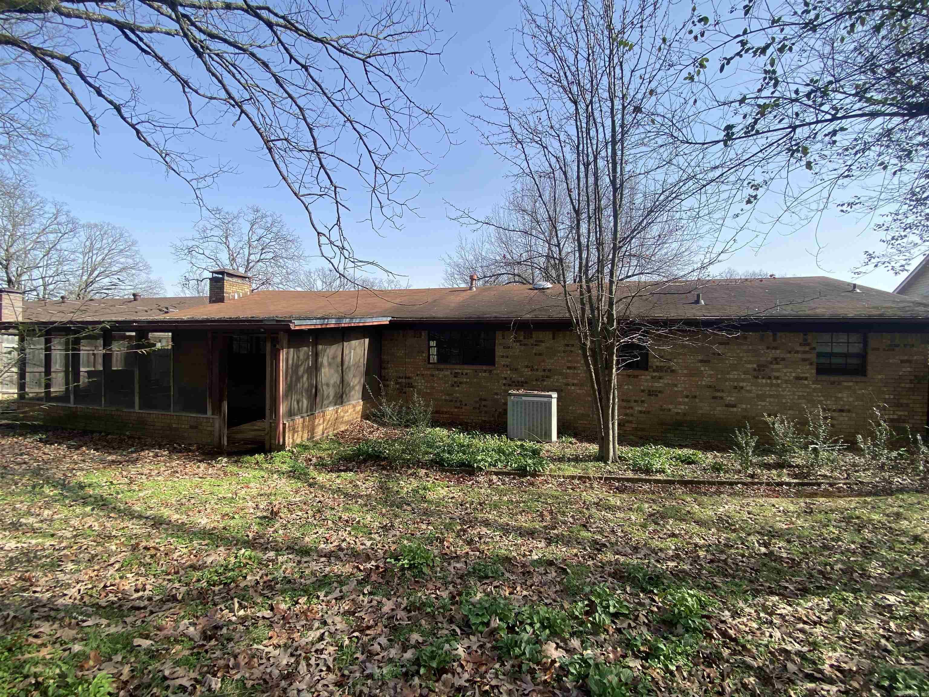 EAST MEADOW - Residential