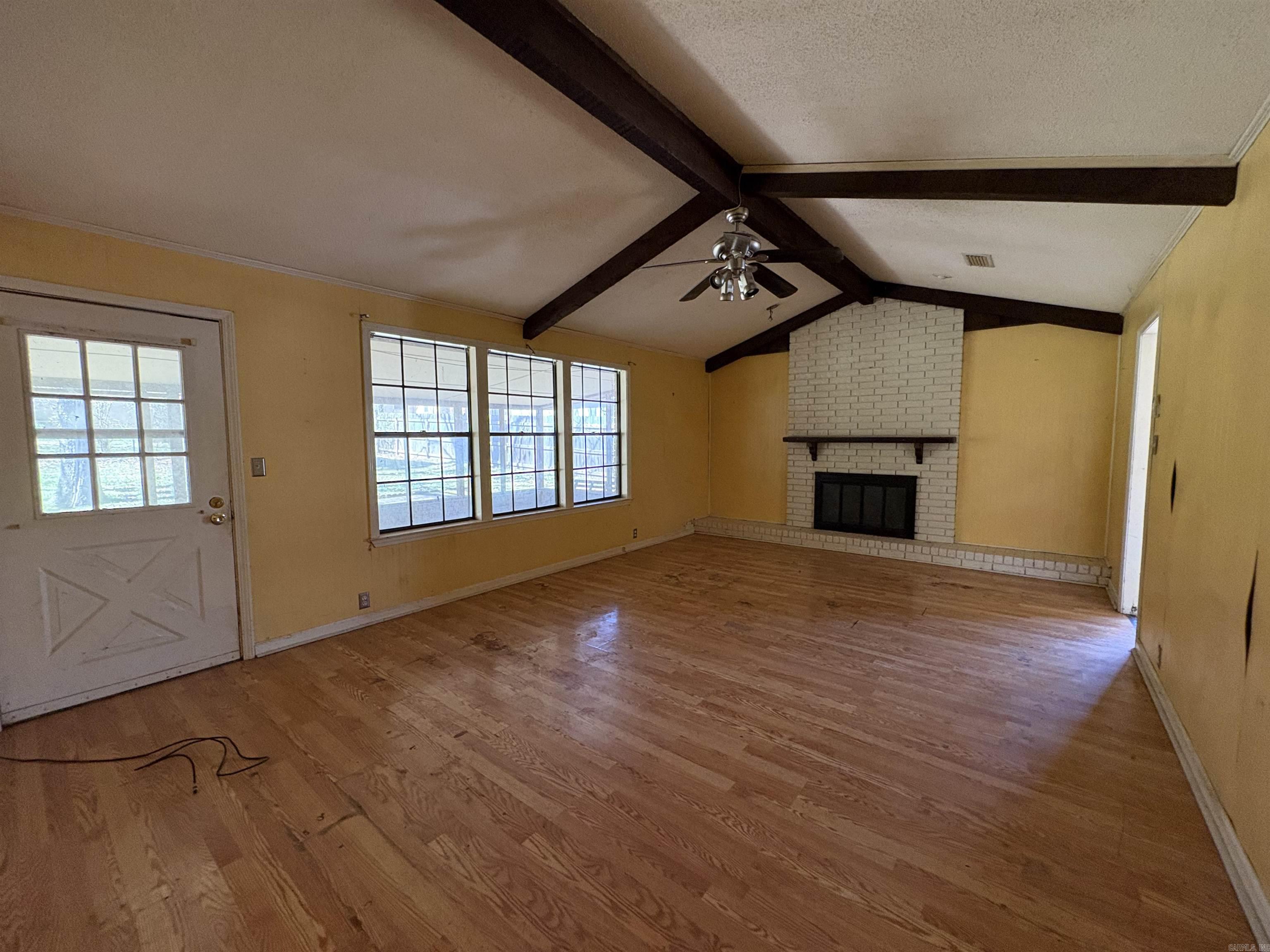 EAST MEADOW - Residential