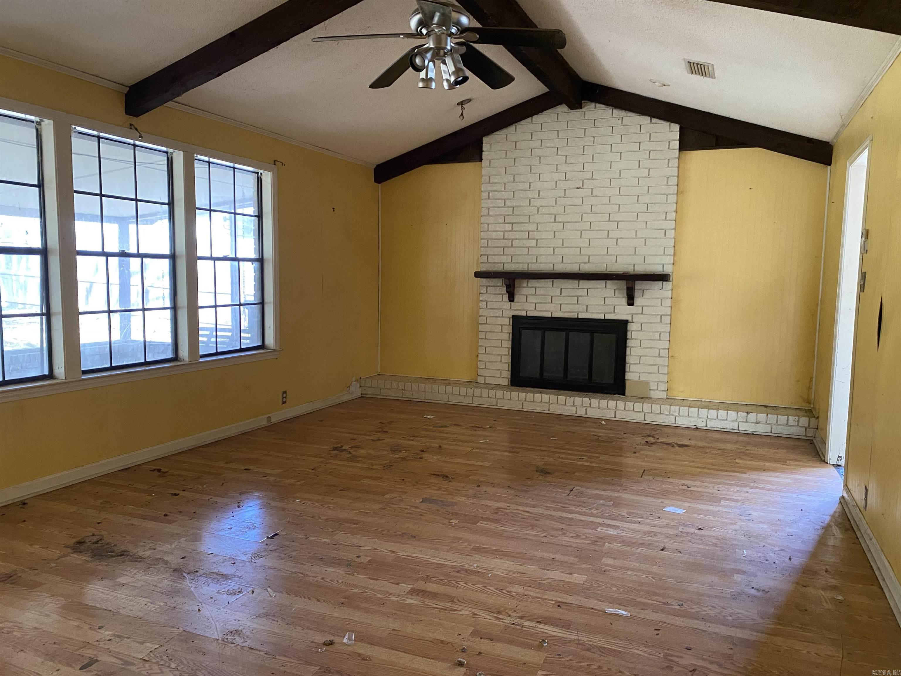 EAST MEADOW - Residential