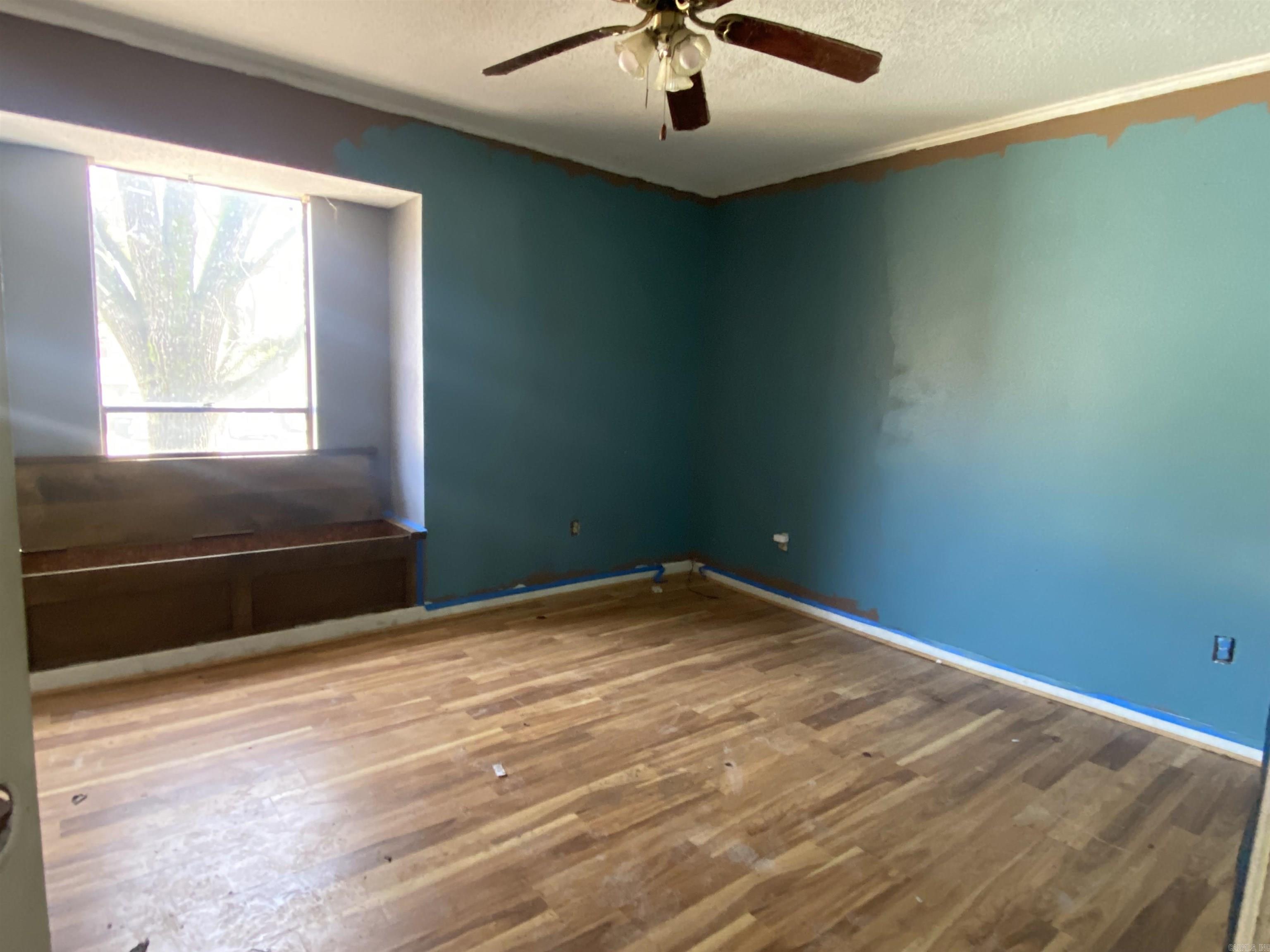 EAST MEADOW - Residential