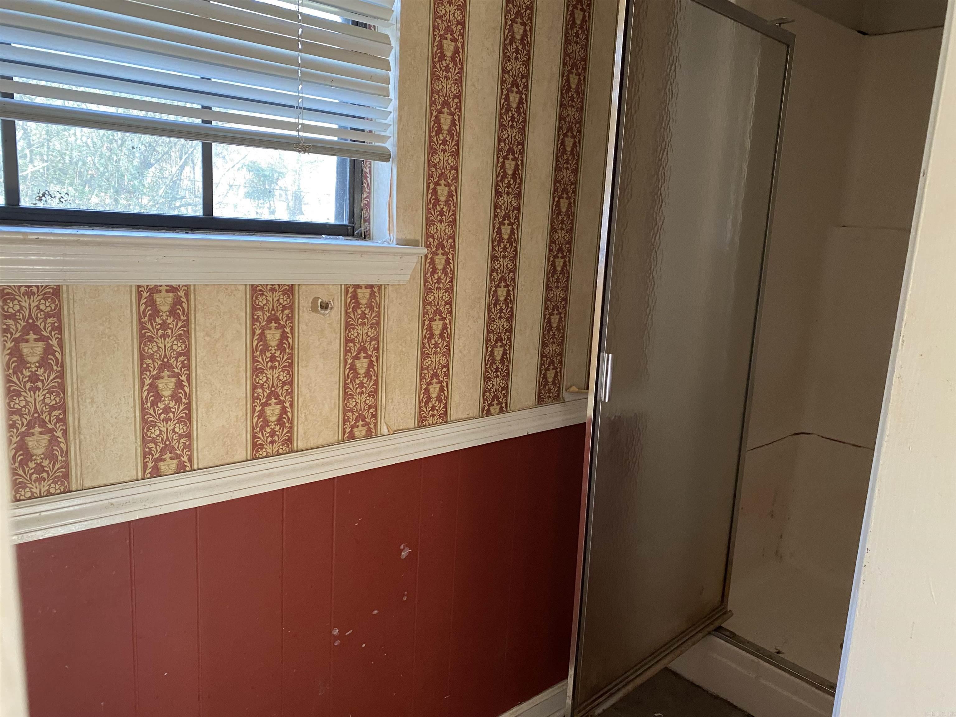 EAST MEADOW - Residential