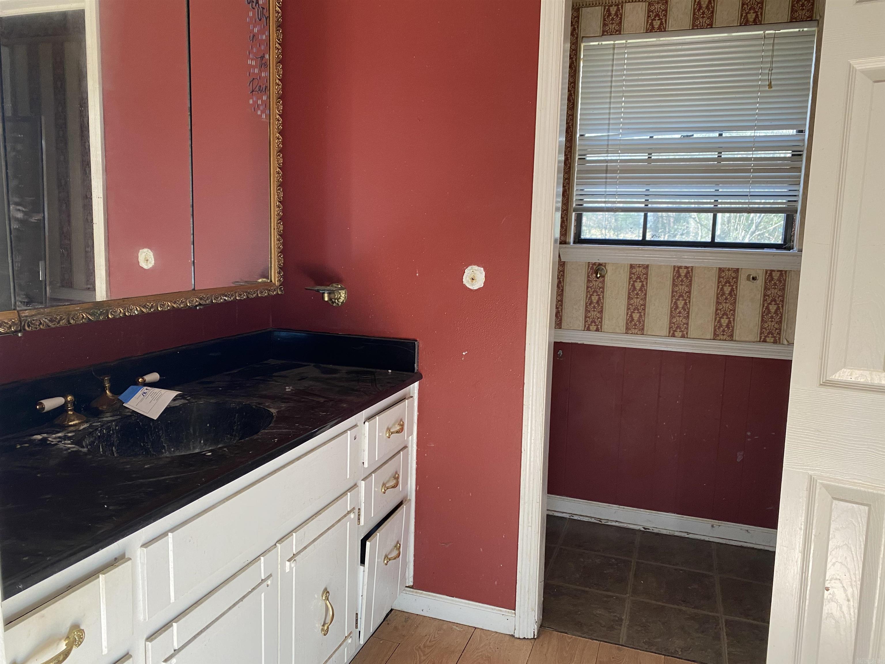 EAST MEADOW - Residential