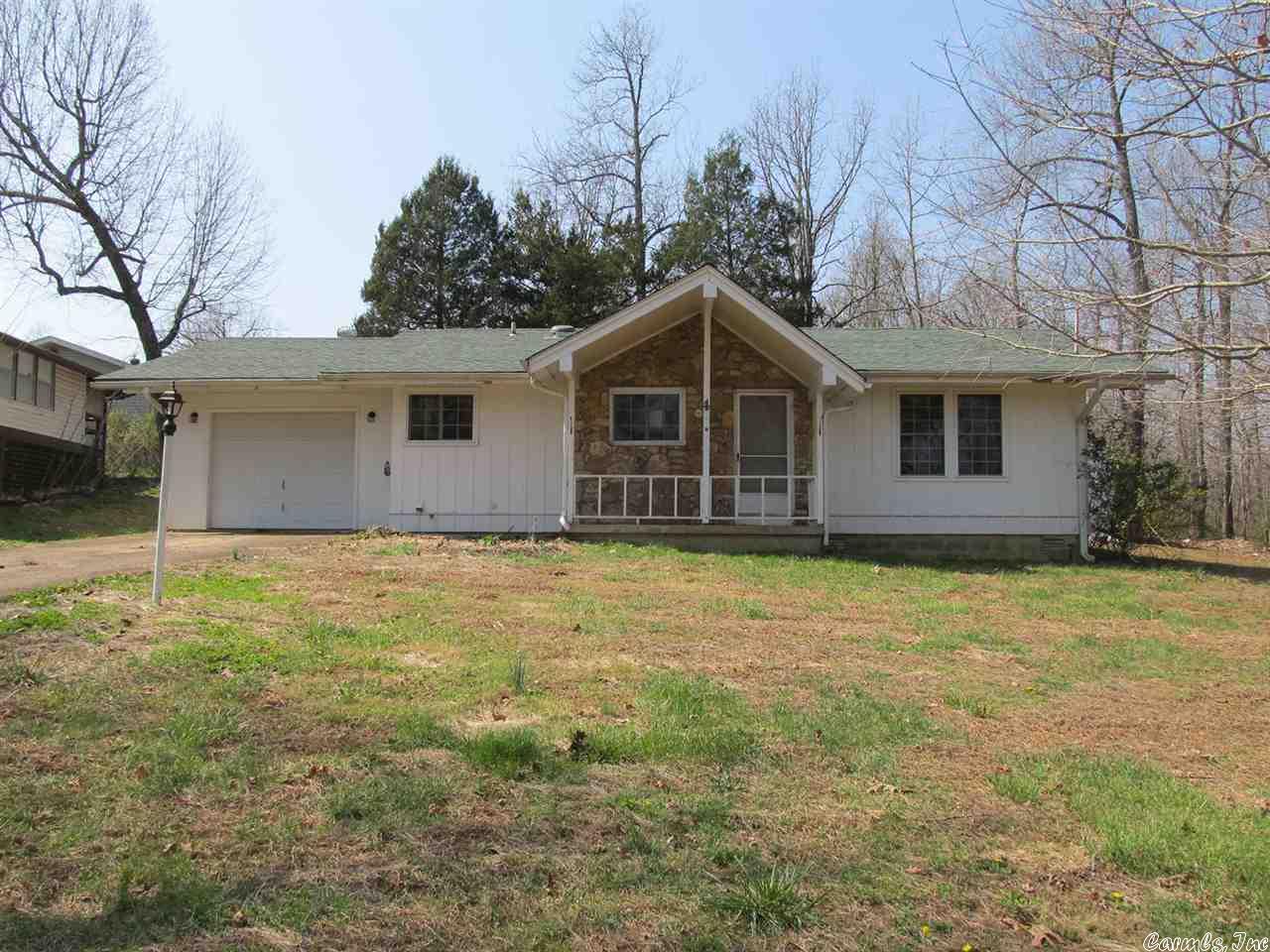 Great buy for starter home.  3 Bedroom, 2 Bath, Needs some work, Close to main roads and schools.