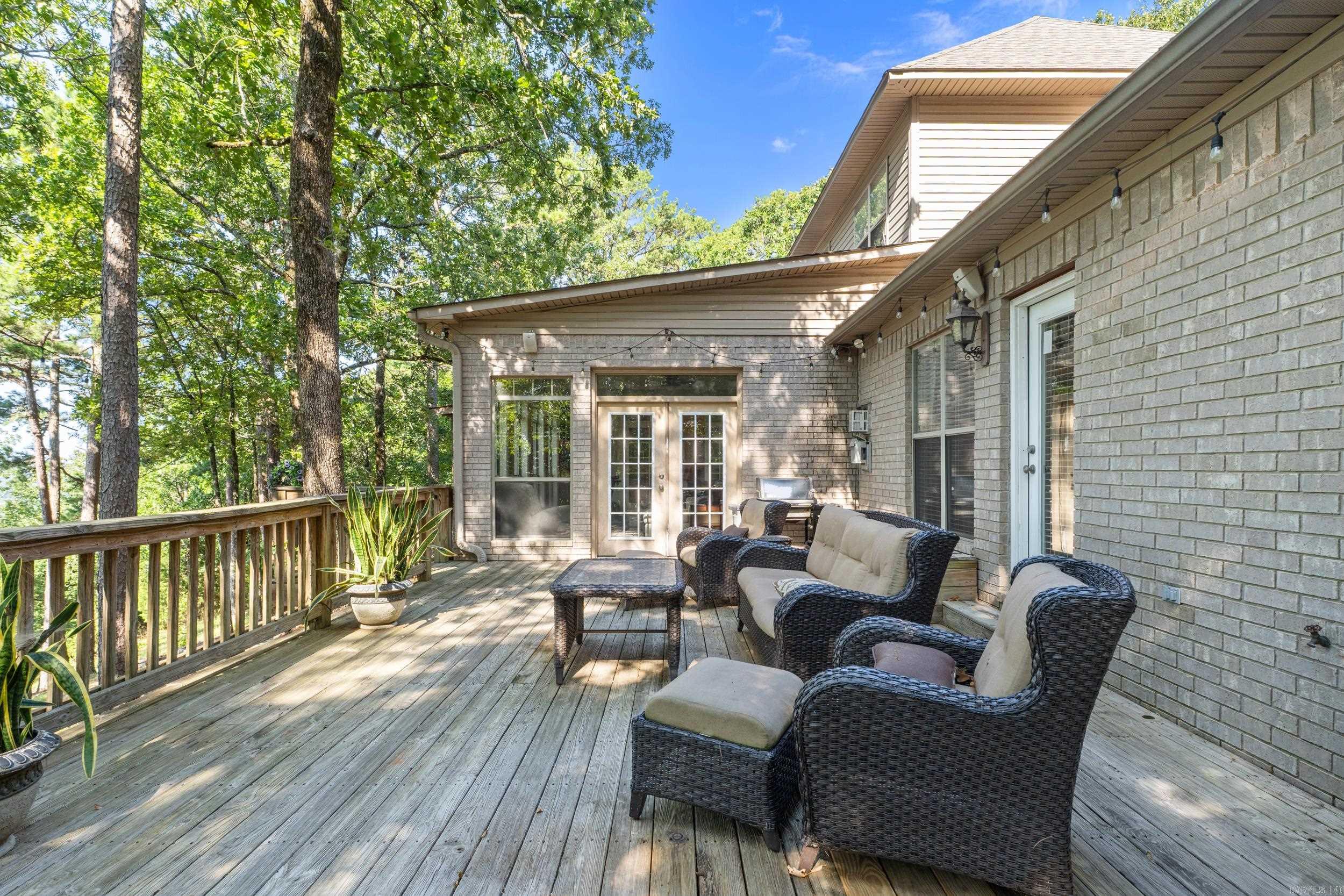 DOGWOOD ESTATES - Residential