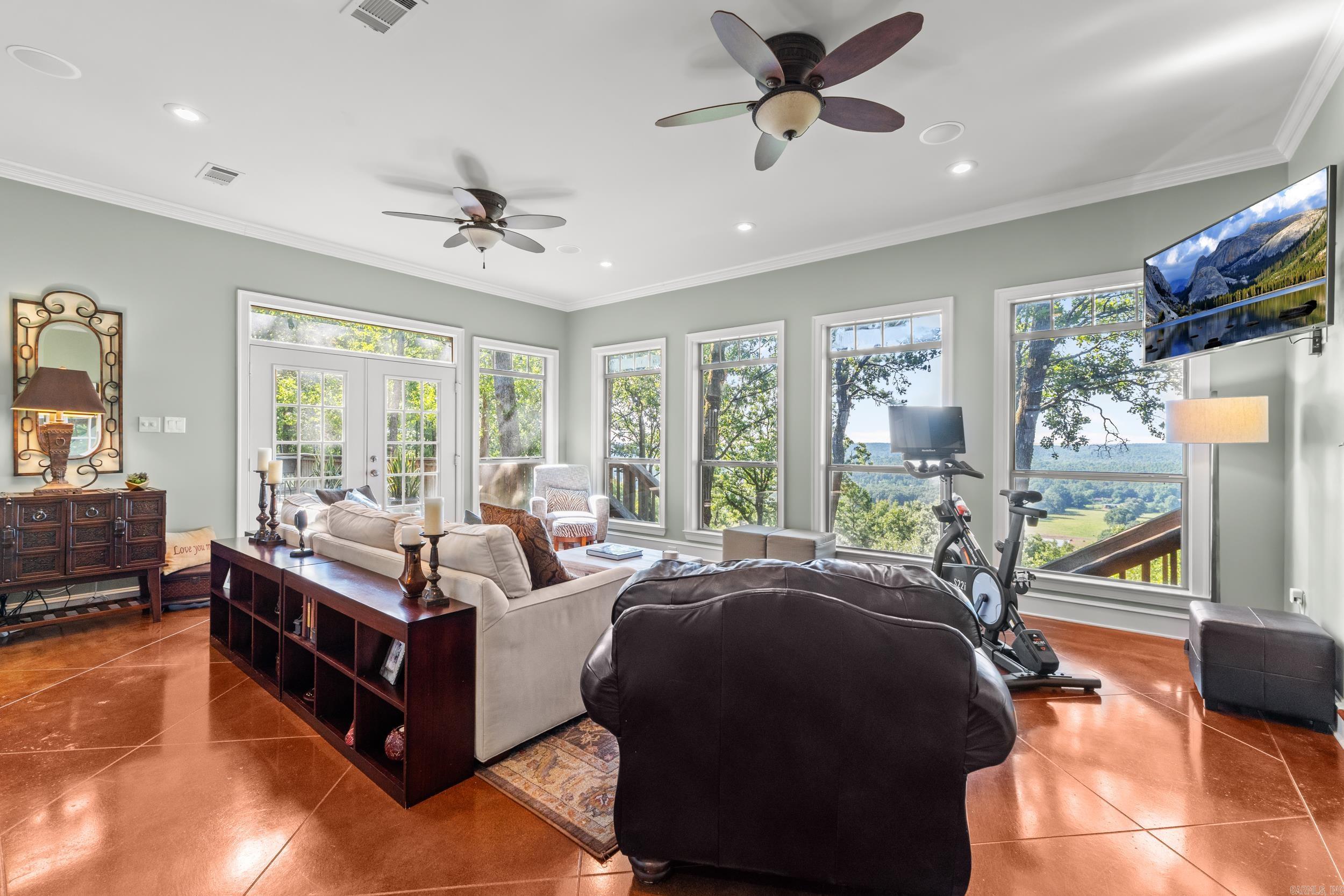 DOGWOOD ESTATES - Residential