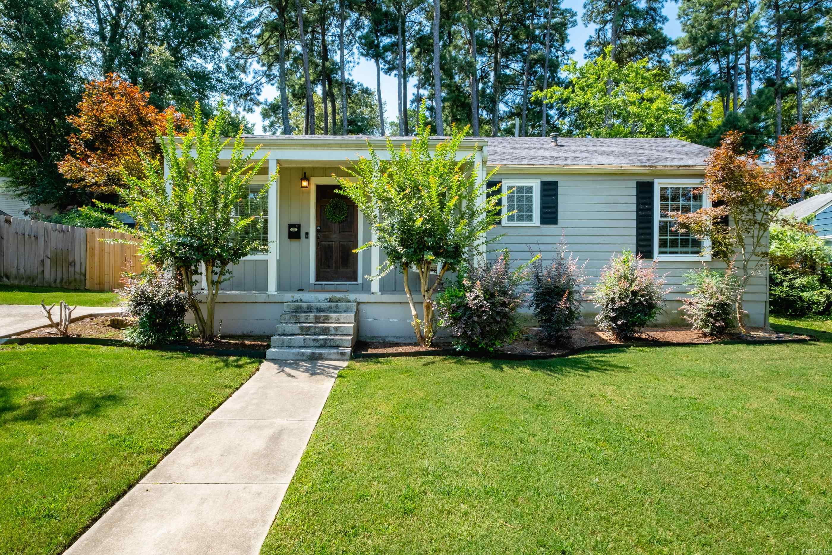 KAVANAUGH PLACE - Residential