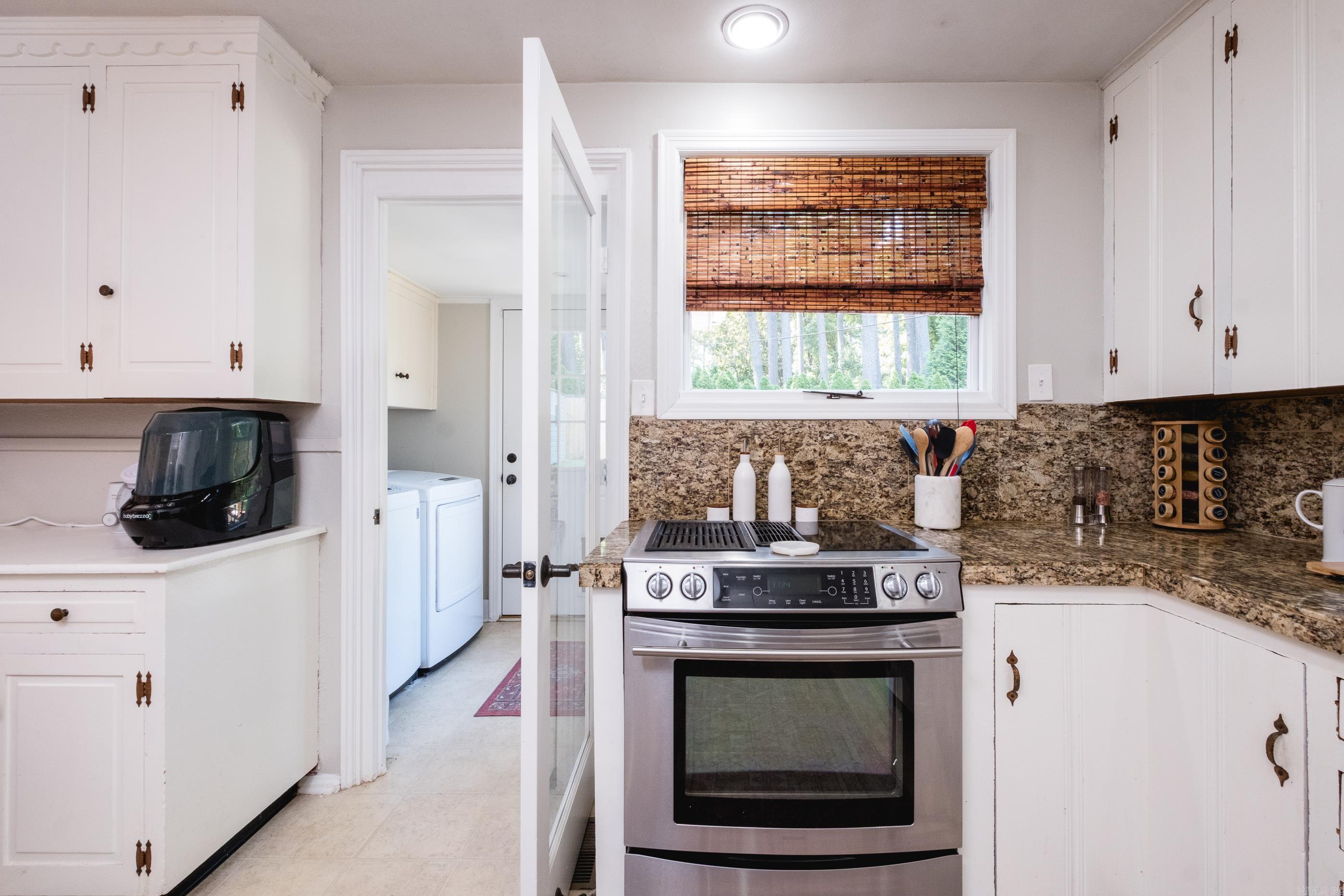 KAVANAUGH PLACE - Residential