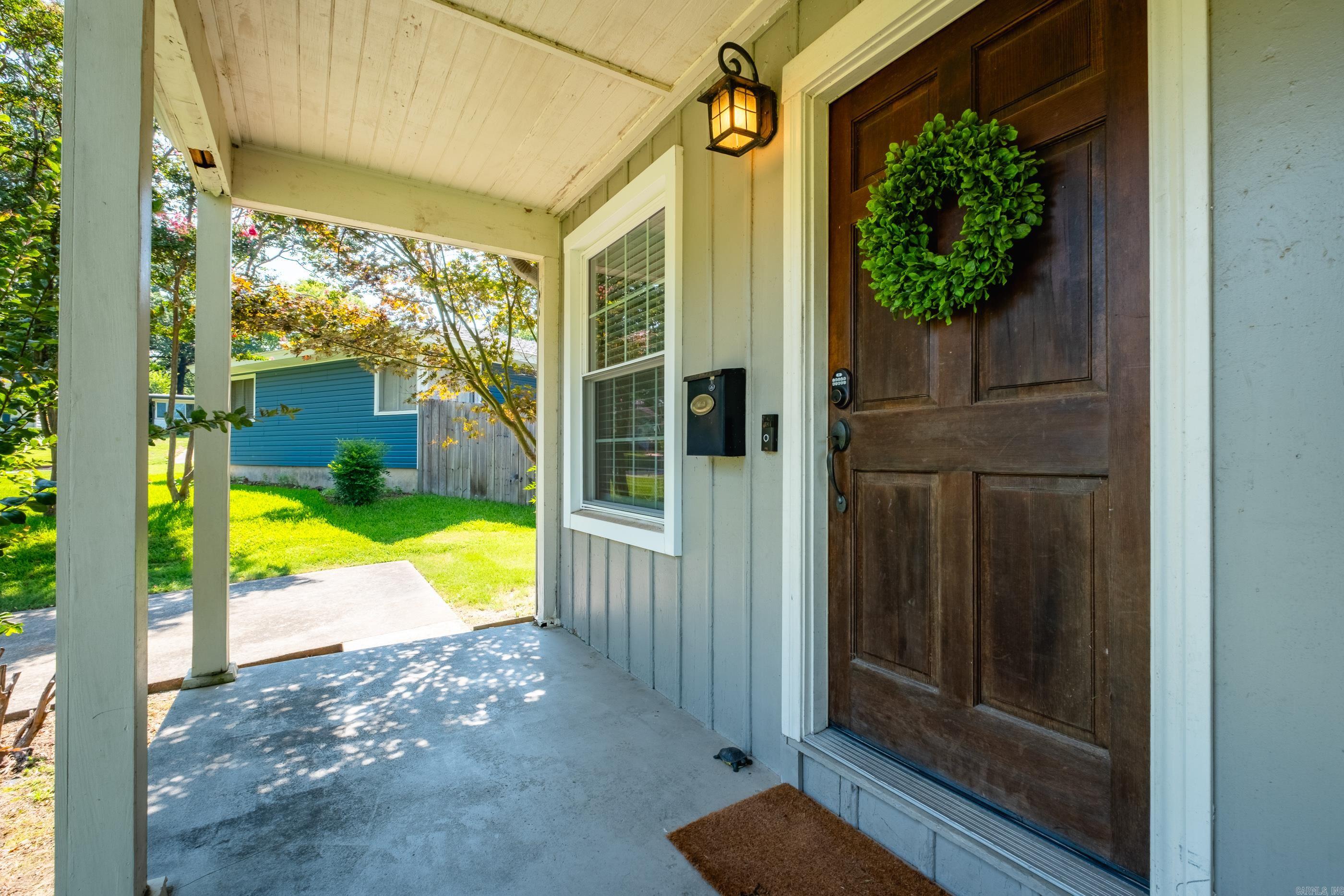 KAVANAUGH PLACE - Residential