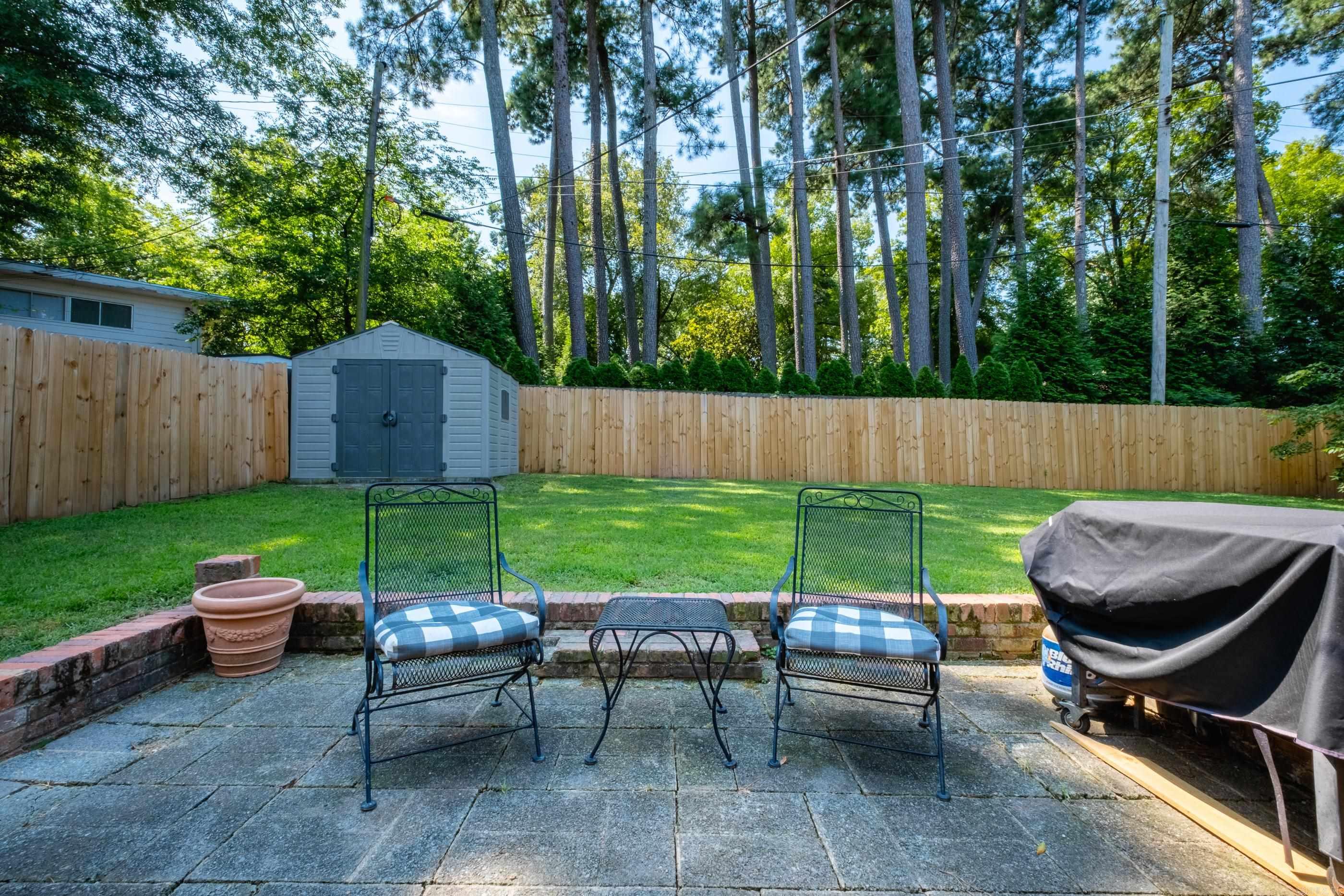 KAVANAUGH PLACE - Residential