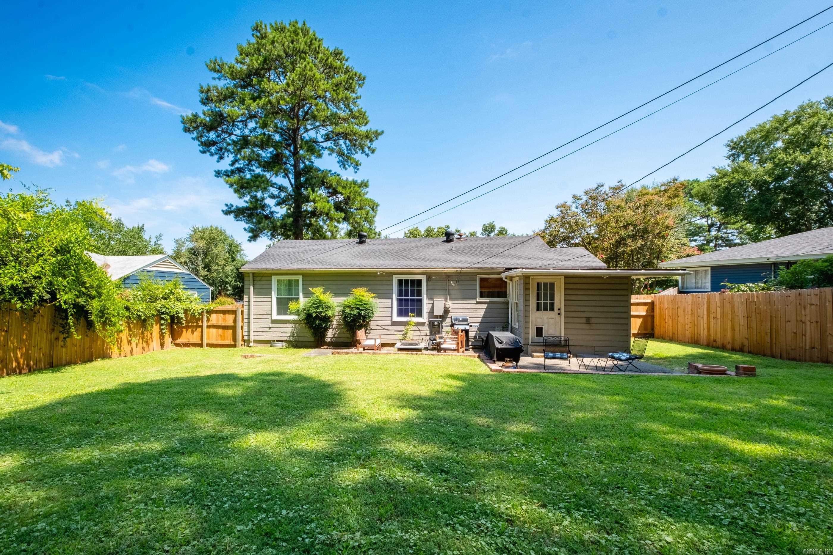 KAVANAUGH PLACE - Residential