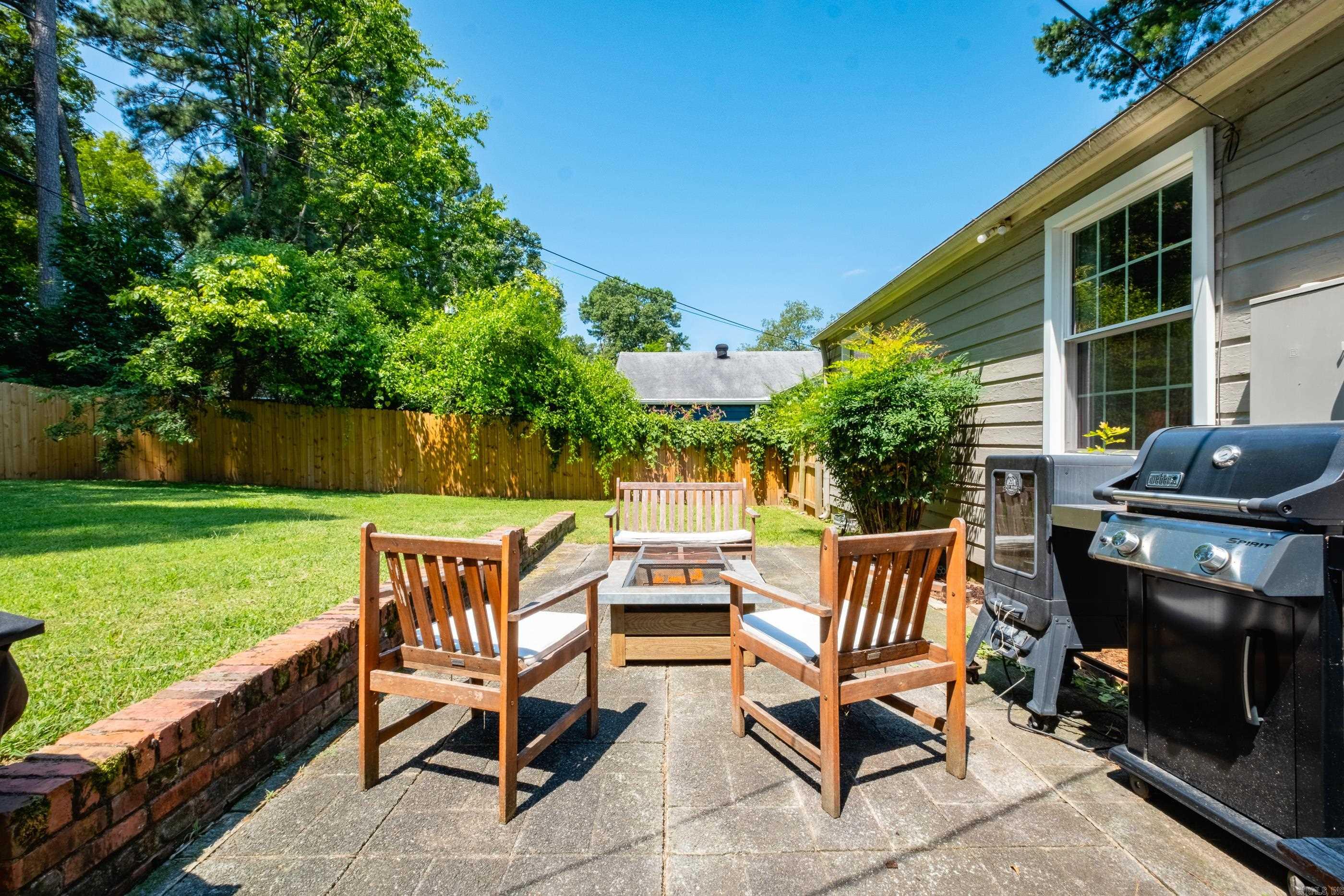KAVANAUGH PLACE - Residential