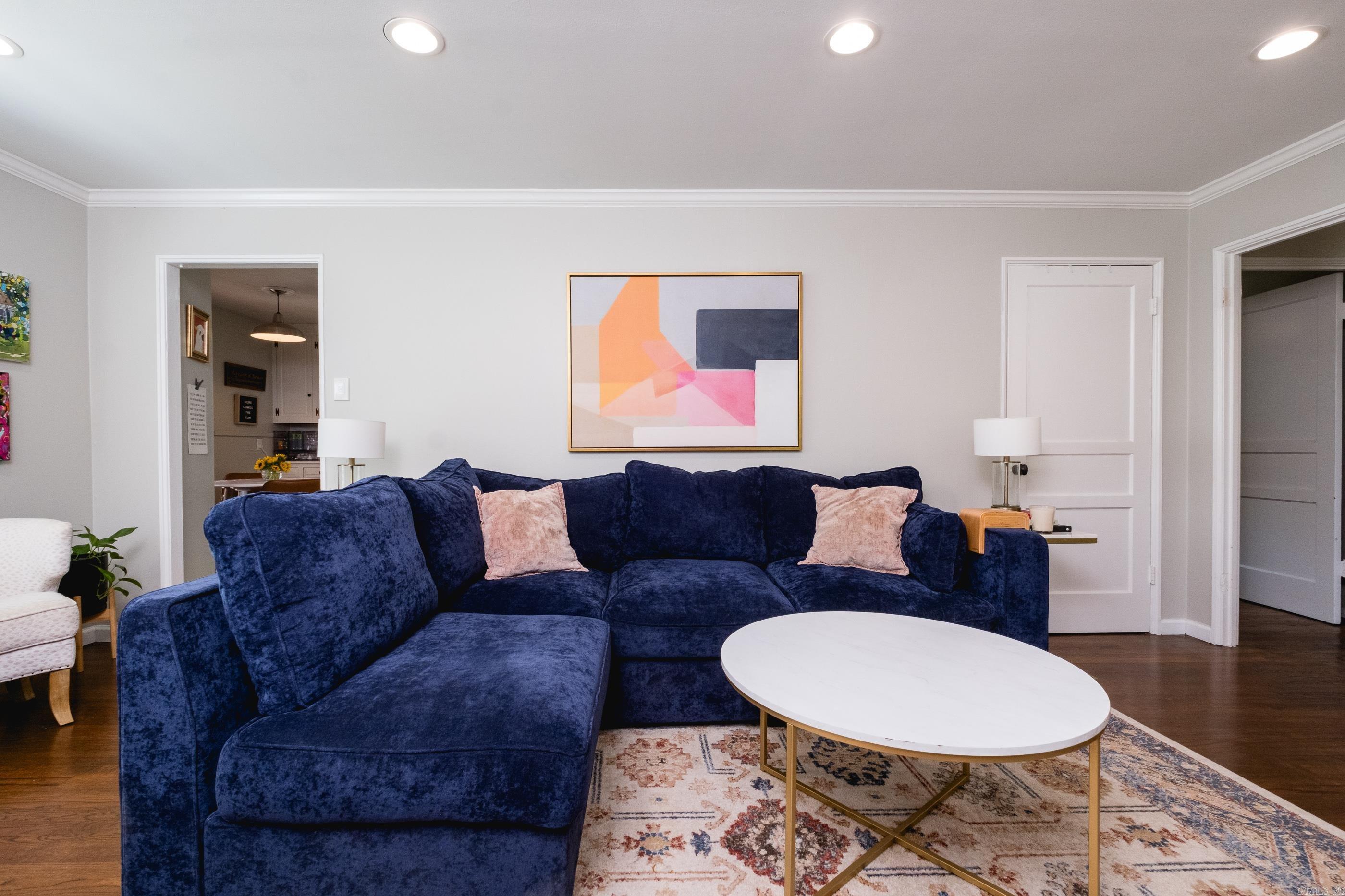 KAVANAUGH PLACE - Residential