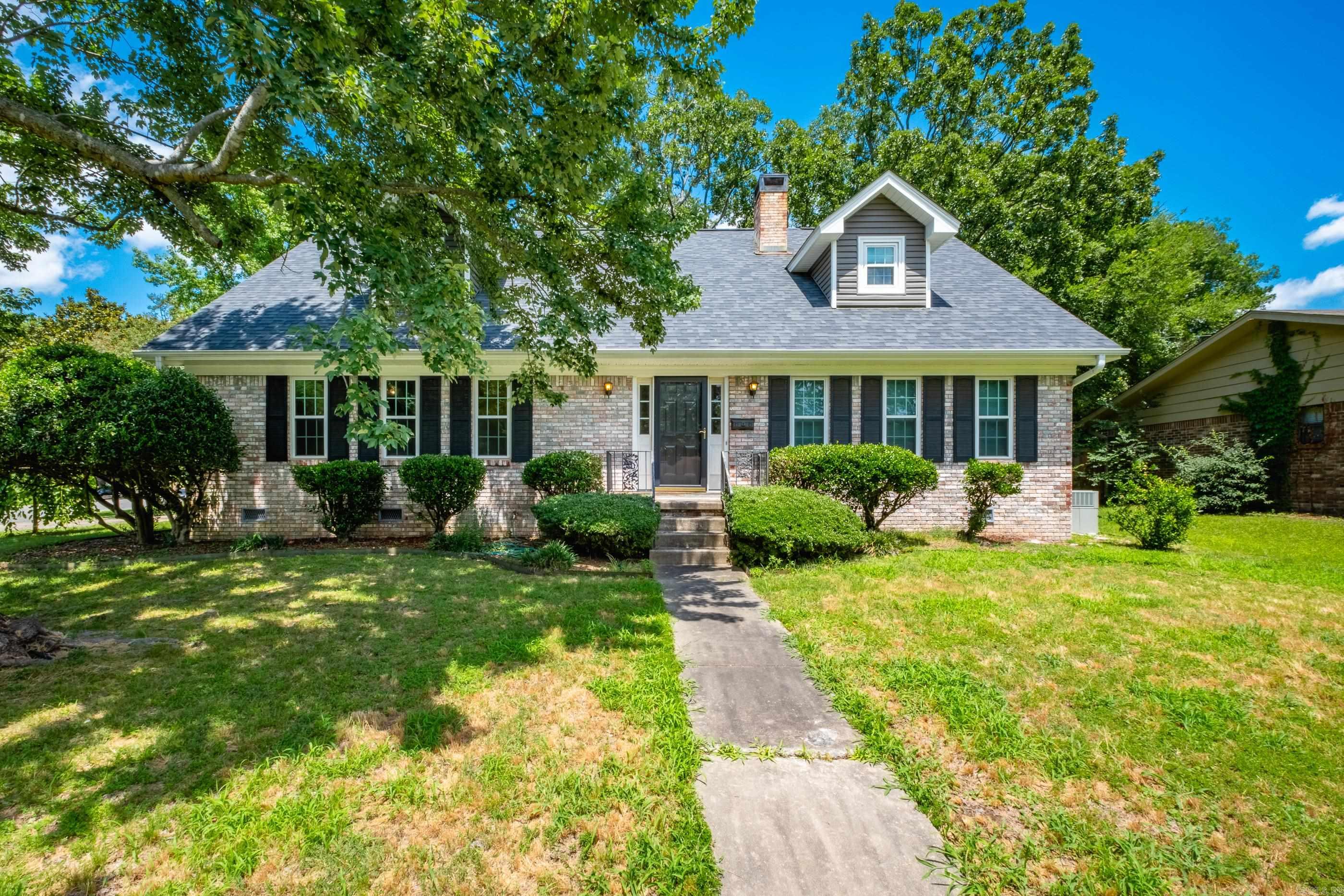 Traditional all-brick home in Echo Valley with tons of space and room to make your own! Wonderful layout with multiple living spaces and primary bed and bath downstairs. Large 2 car garage, welcoming deck in the backyard, and lovely curb appeal, this home is ready for you to come and put your own personal touches into it make it even more amazing!