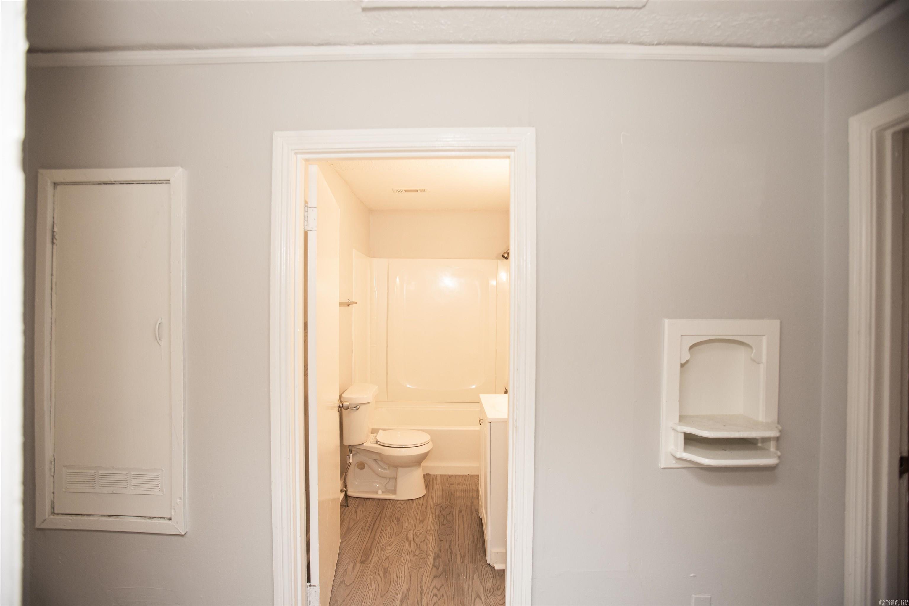 Walthour & Flake - Residential Lease