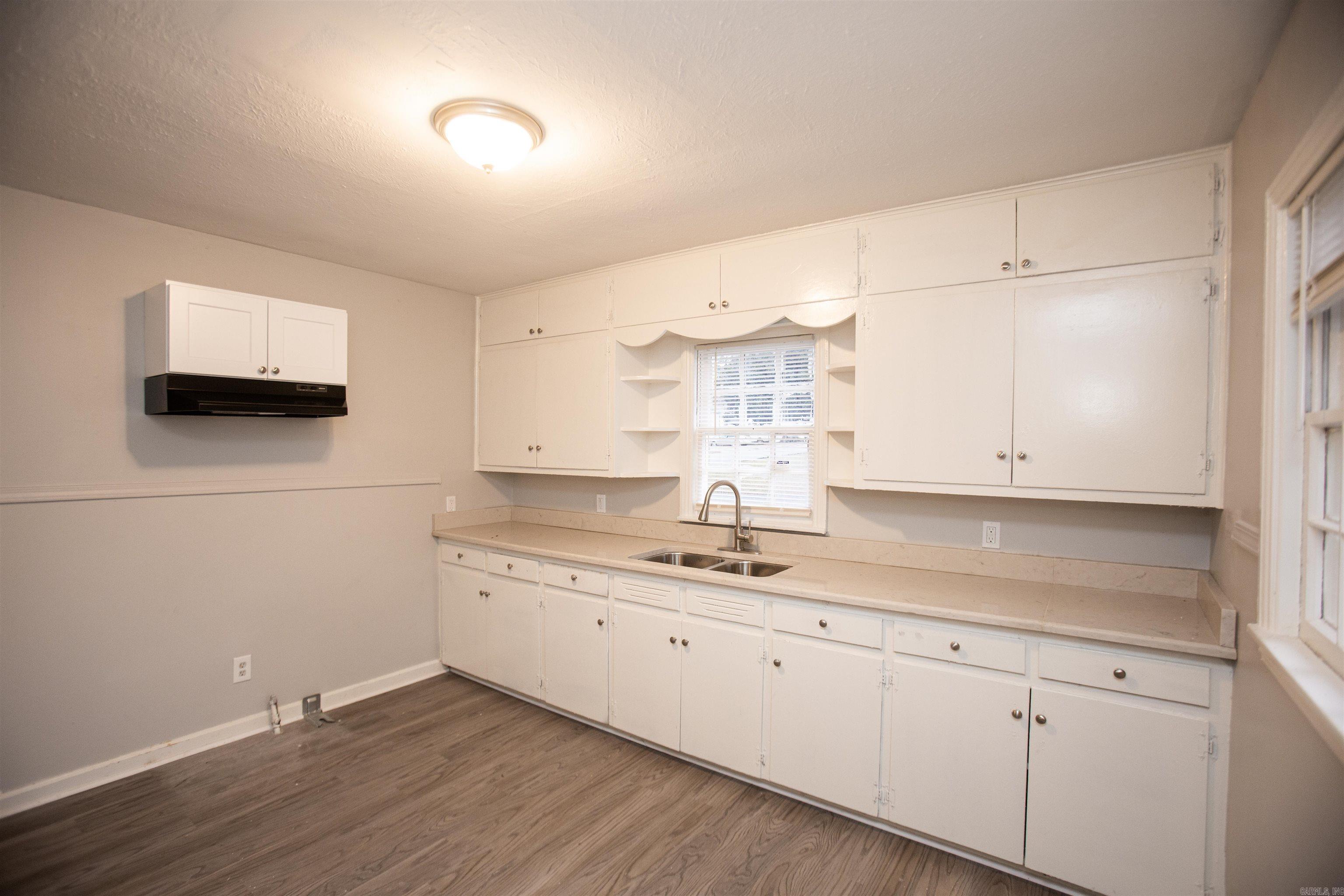 Walthour & Flake - Residential Lease