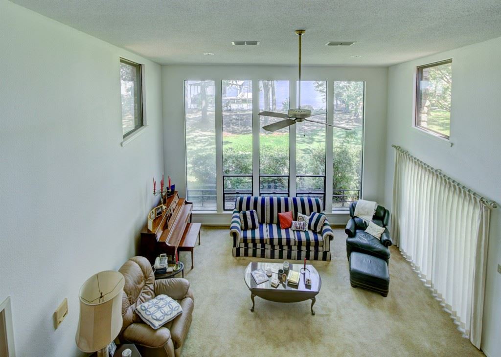 Lake View - Residential