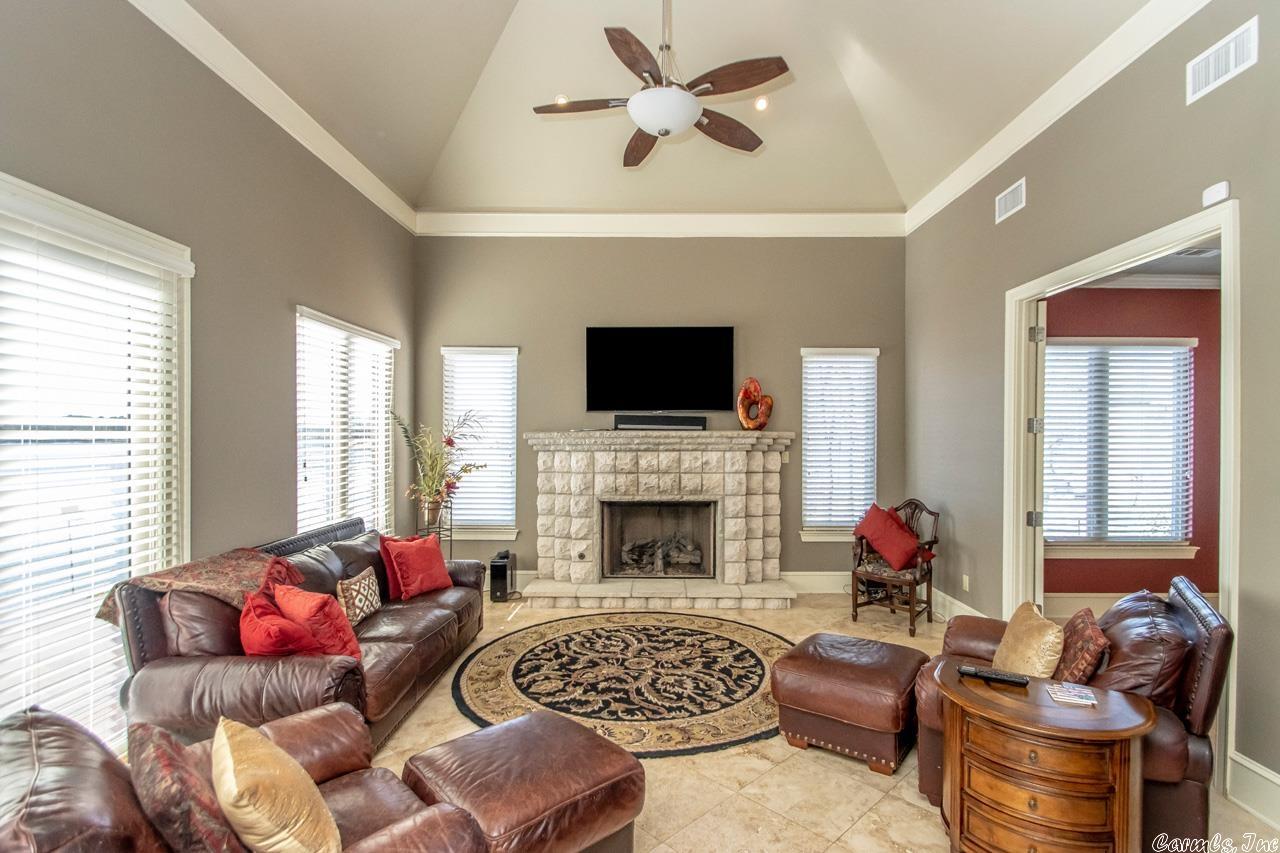 HURRICANE LAKE EST - Residential