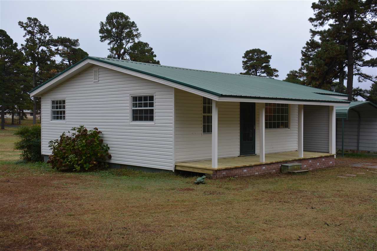COMPLETELY UPDATED HOME ON JUST OVER 3 ACRES, NEW FLOORING AND PAINT LARGE YARD AND BACK HALF OF  PROPERTY IS FENCED FOR A HORSE AND HAS A STABLE FOR 2 HORSES. STORM CELLAR, COVER PARKING AND A STORAGE BUILDING, GREAT LOCATION CLOSE TO HEBER SPRINGS