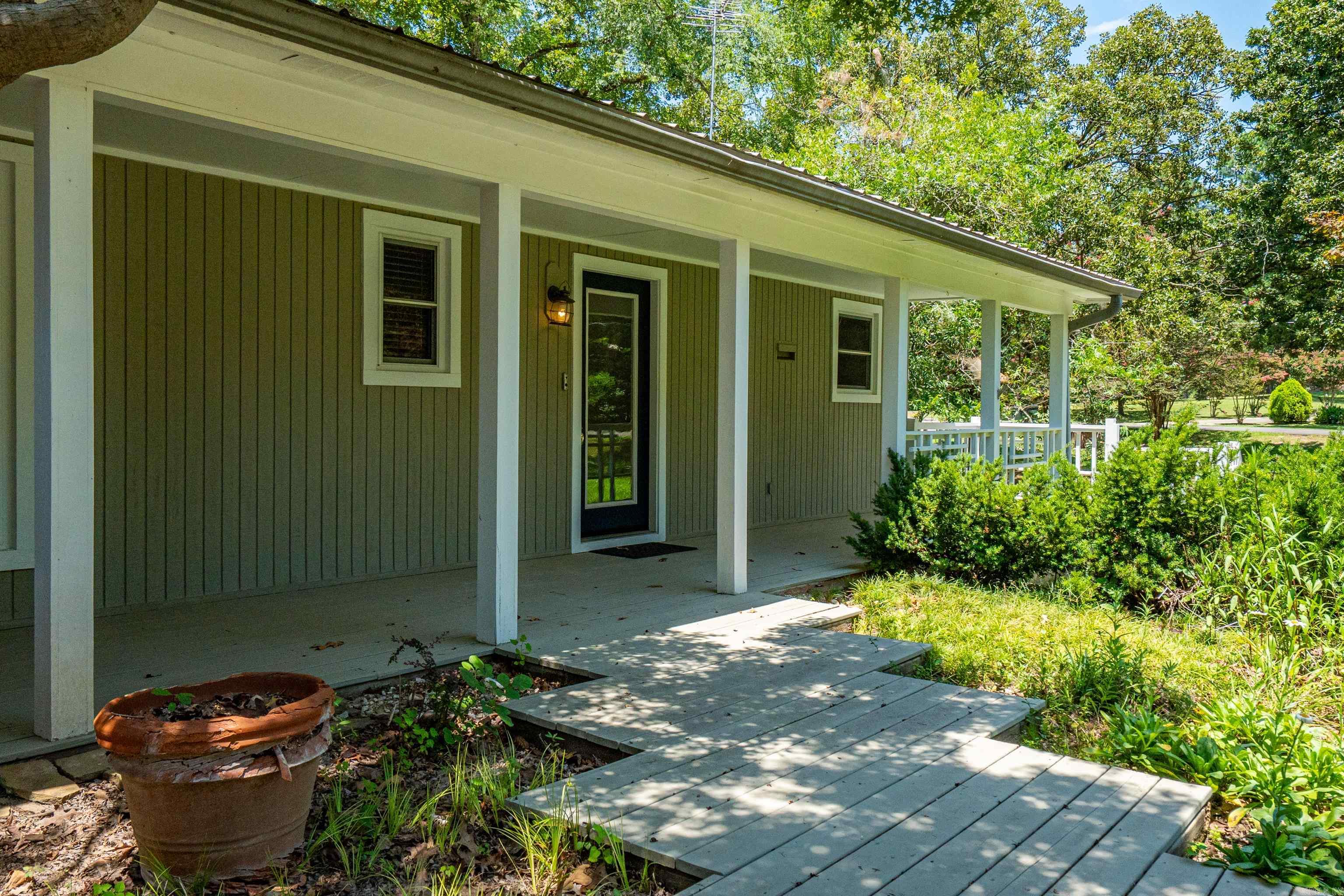 CLEVELAND SHORES - Residential