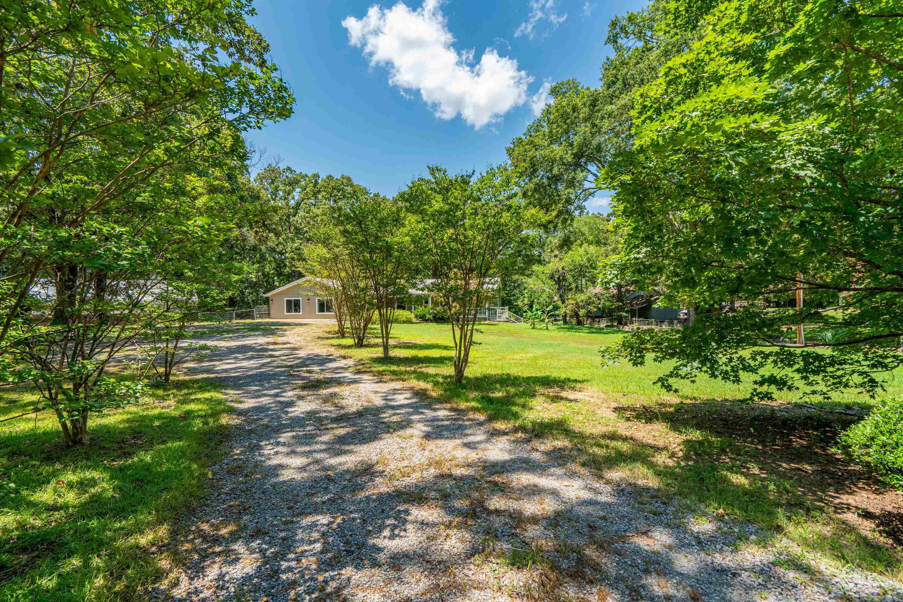 CLEVELAND SHORES - Residential
