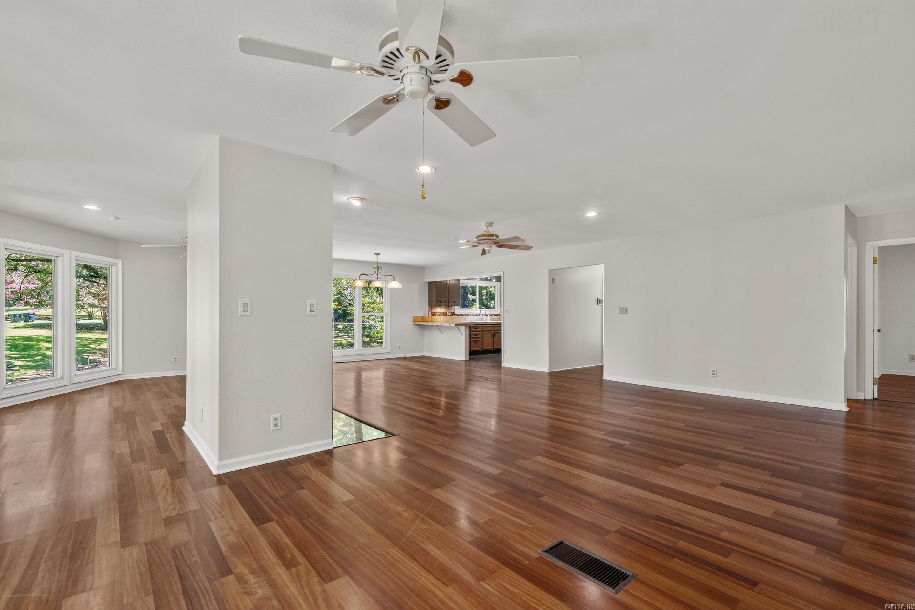 CLEVELAND SHORES - Residential