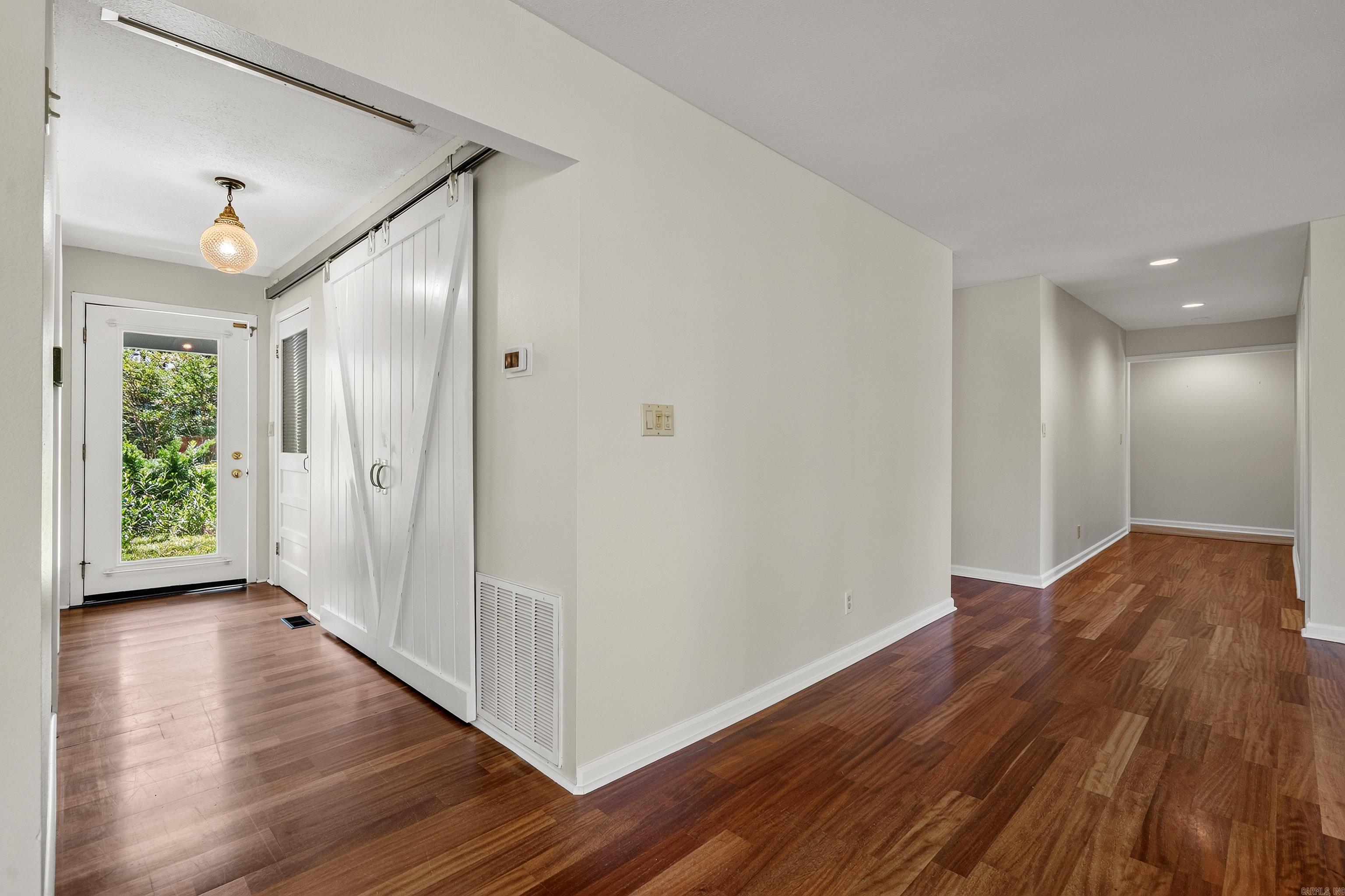 CLEVELAND SHORES - Residential