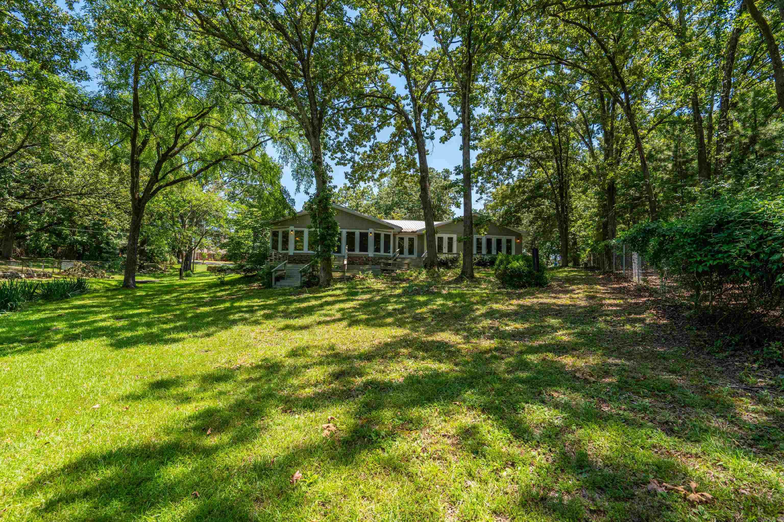 CLEVELAND SHORES - Residential