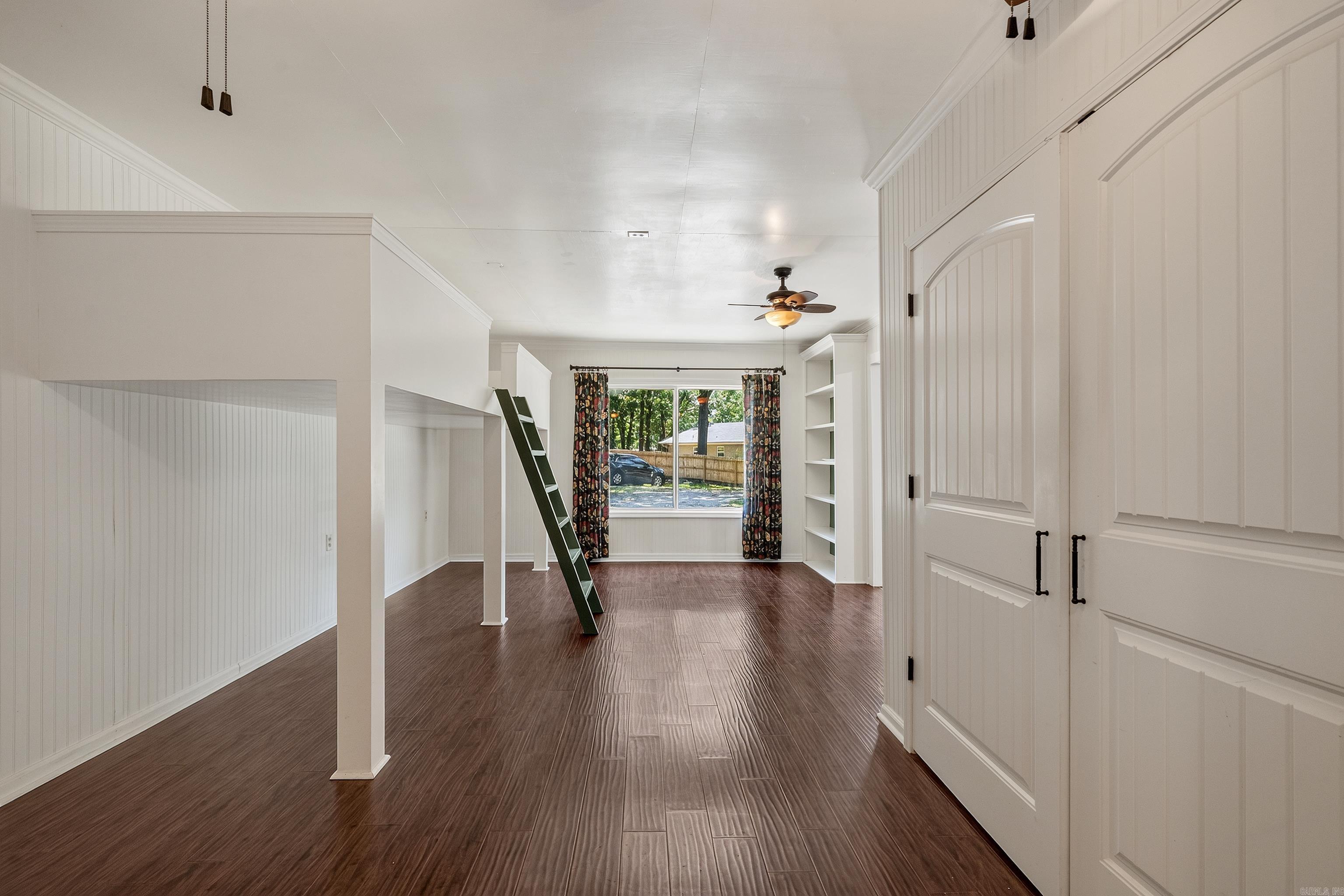 CLEVELAND SHORES - Residential