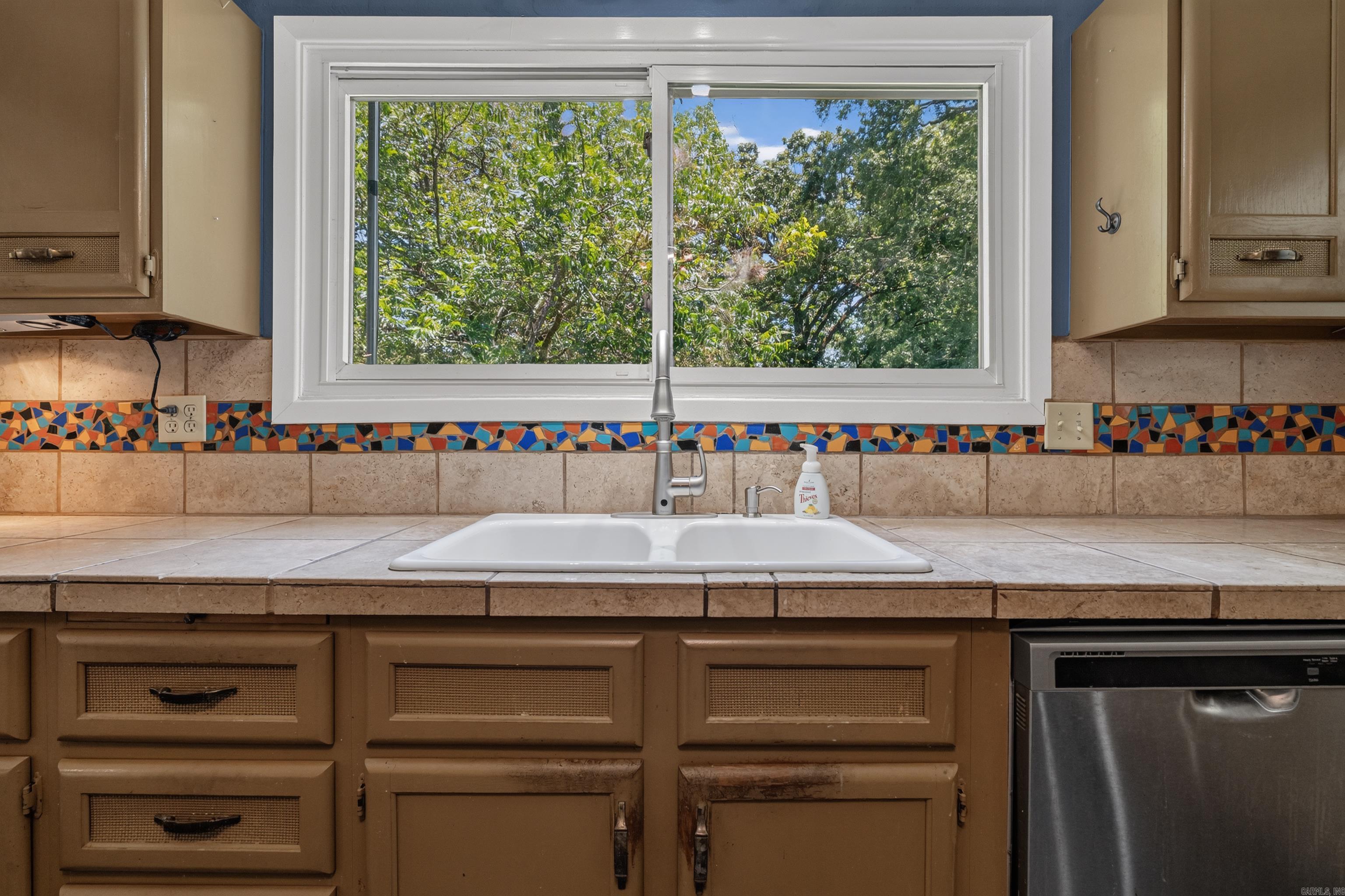 CLEVELAND SHORES - Residential