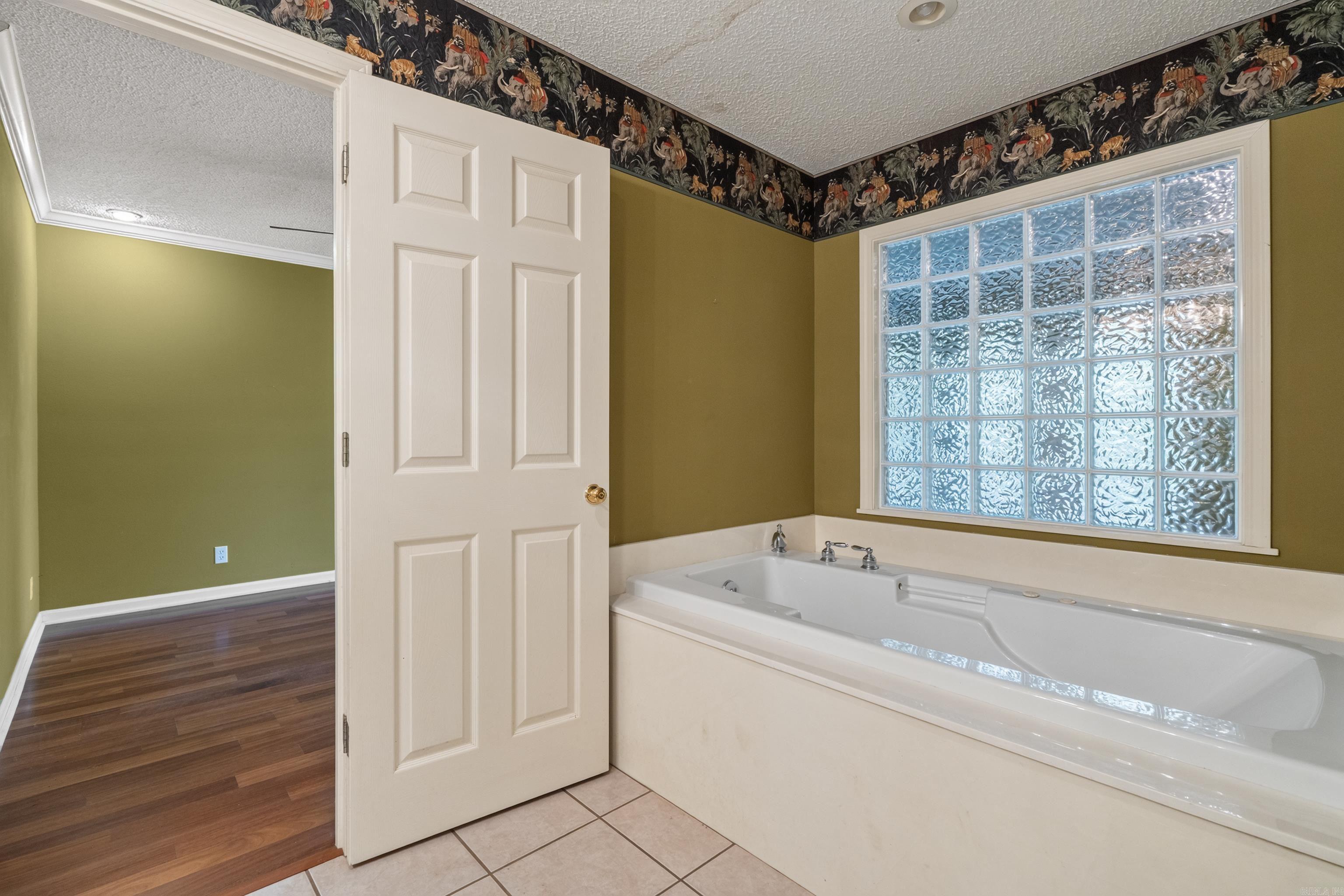 CLEVELAND SHORES - Residential