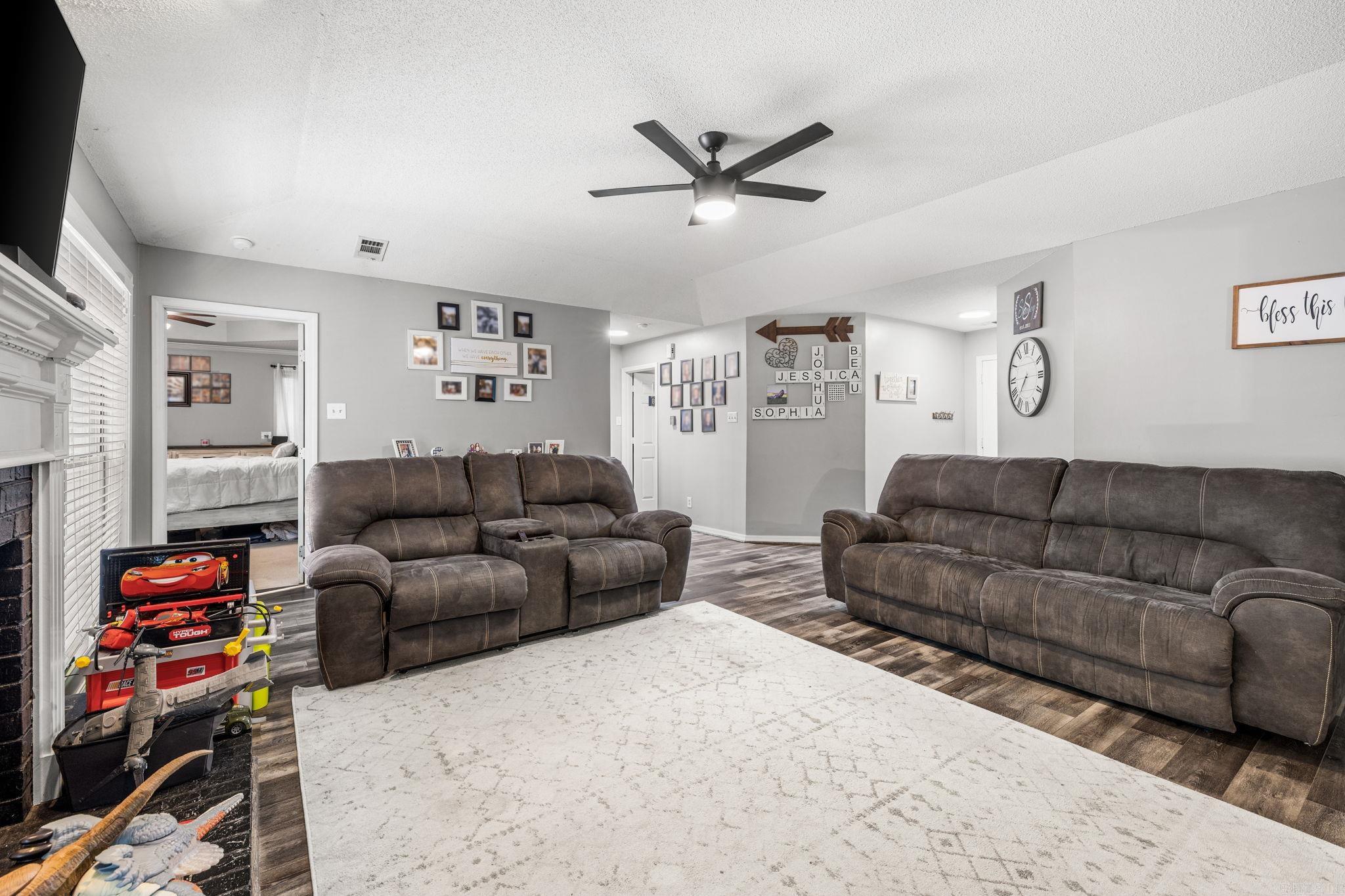ROBINWOOD - Residential