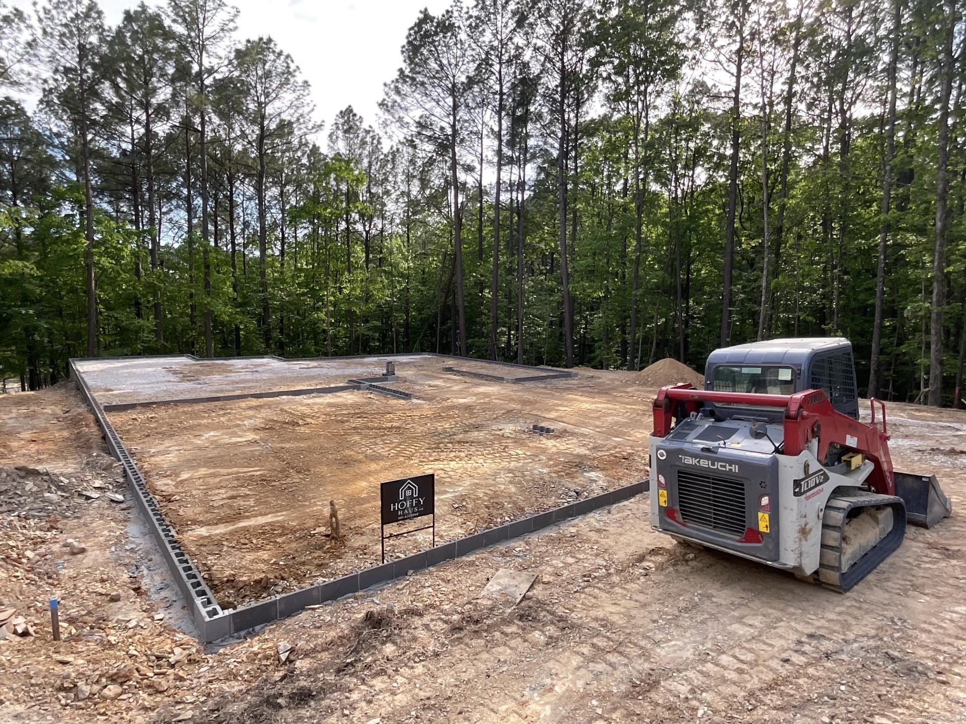 Welcome to 10 Ideal Ln in Hot Springs Village, AR! This stunning single-family home will be built in 2026 and boasts 2 bathrooms, 1 half bathroom, and a spacious finished area of 2167 sq.ft. Situated on a 43 sq.ft. lot, this property offers plenty of space for outdoor enjoyment. Don't miss the opportunity to make this modern and luxurious home your own!.