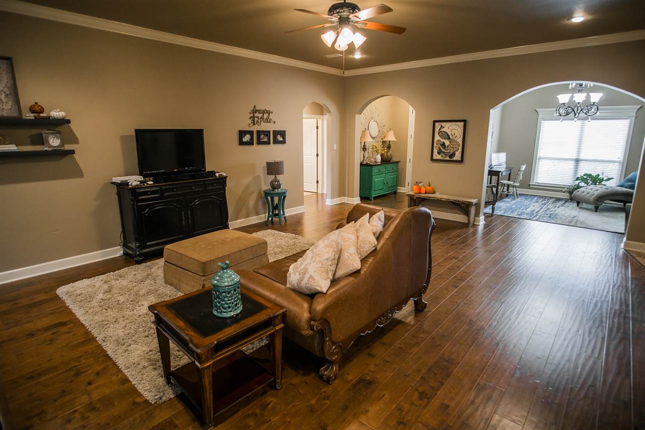 Huntington Estates - Residential