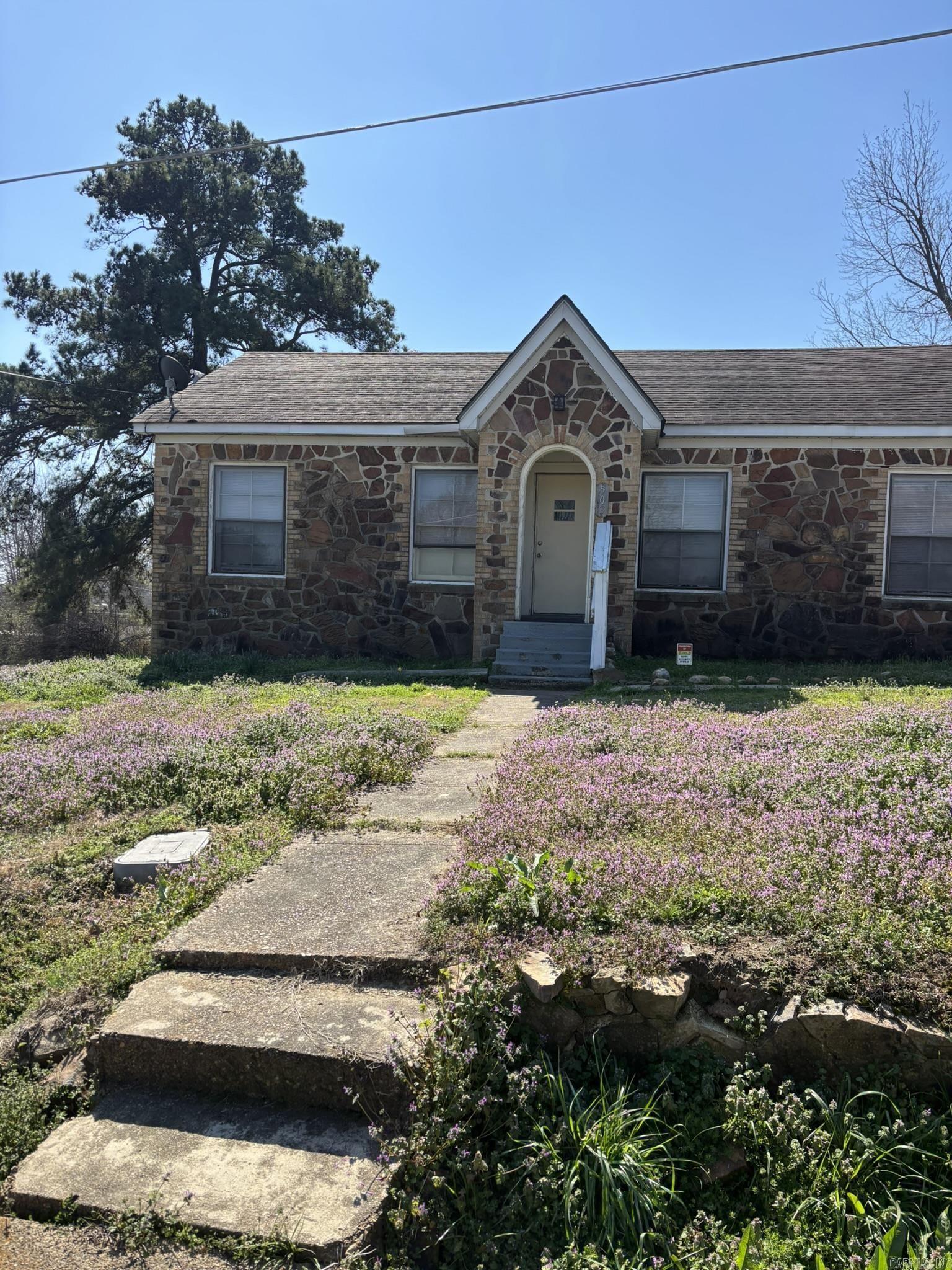 Great starter home or investment property in the heart of Nashville, close to schools.  Property offers home with approx. 1080 sq ft of living space with 3 bedrooms and 1 full bath, CH/CA, city water and city sewer. Property offers an extra lot with some chain link fencing, single carport and a small detached storage/garage. Home is move in ready - AGENT OWNED, contact agent or our office for more details.