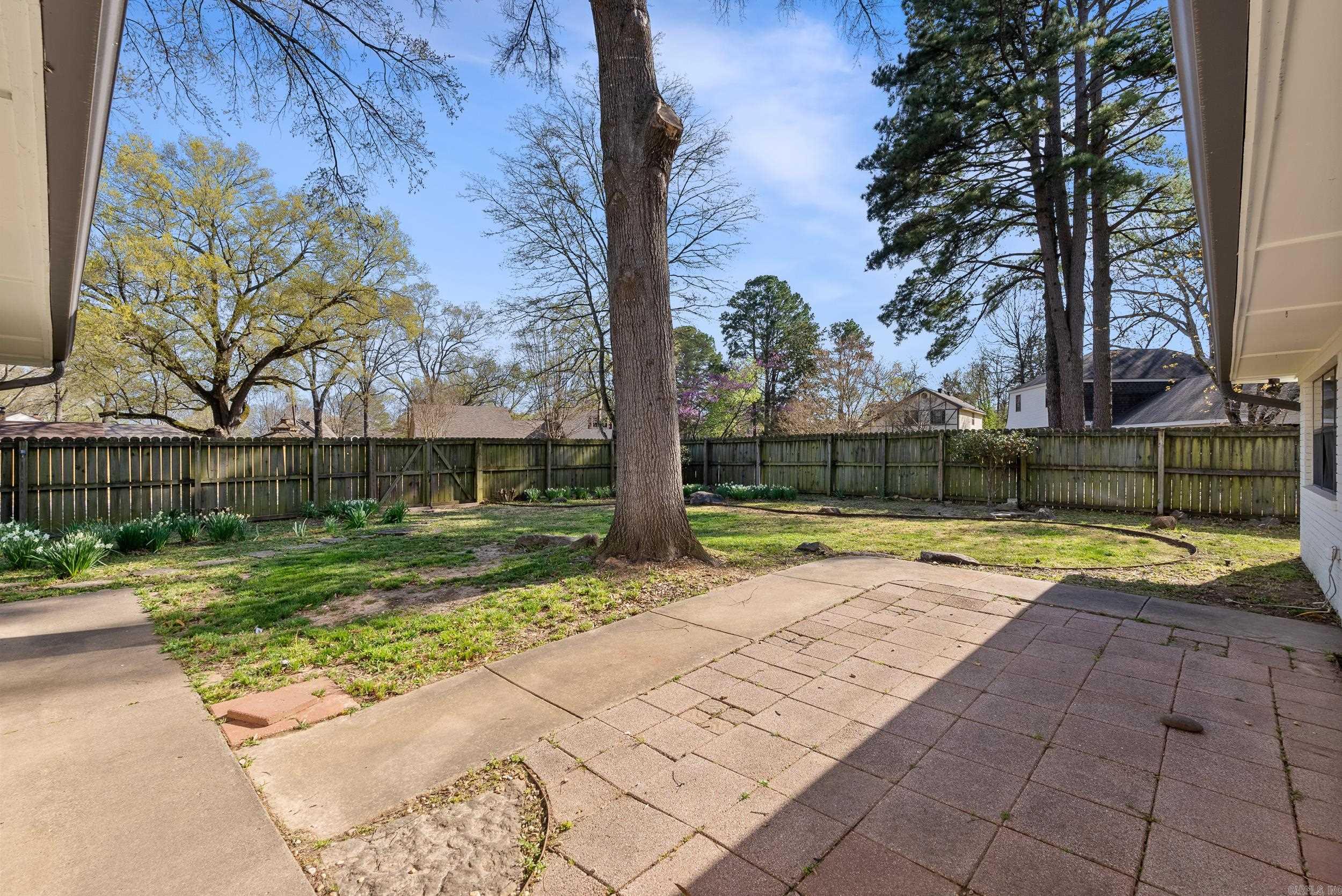 OAK FORREST - Residential
