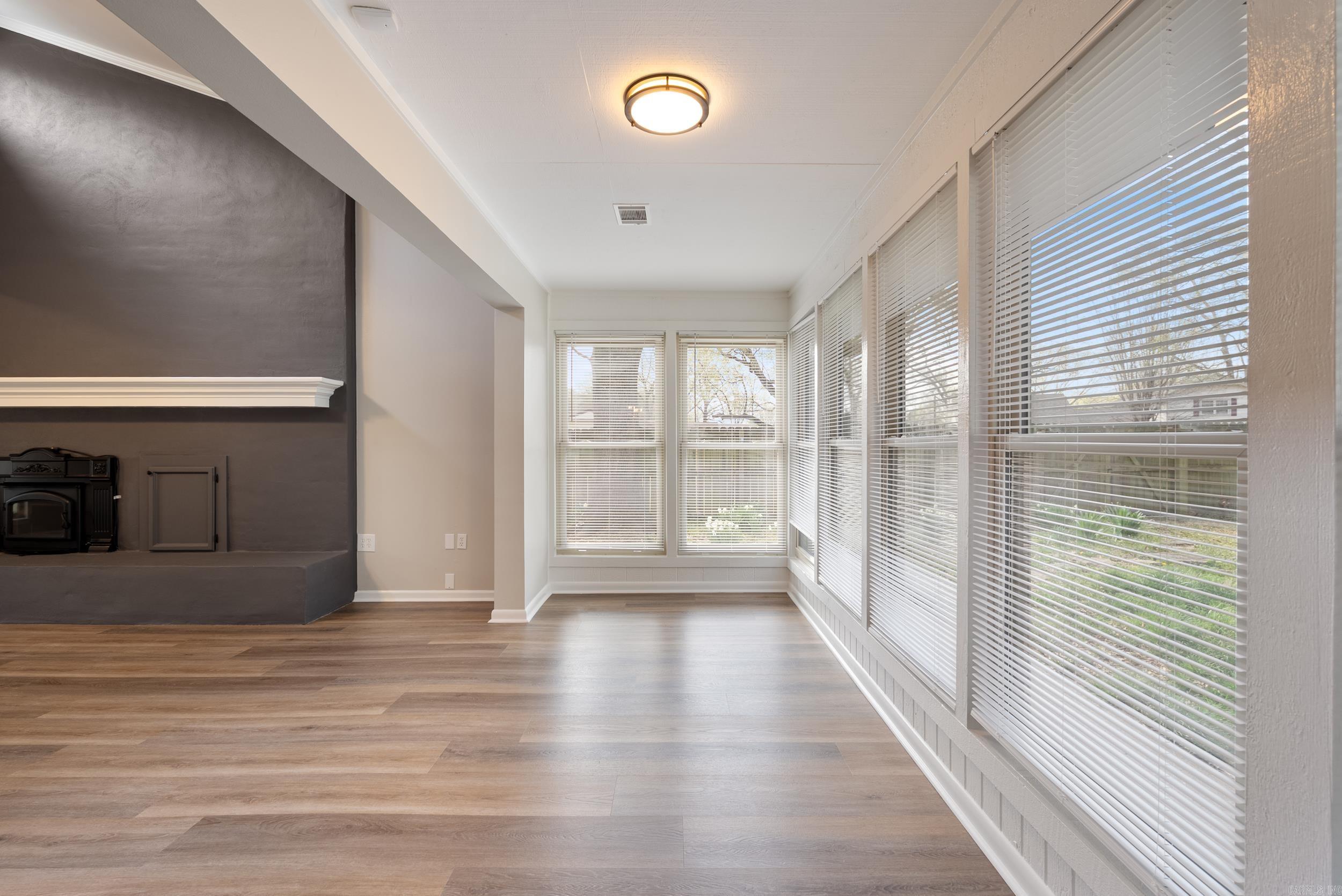 OAK FORREST - Residential