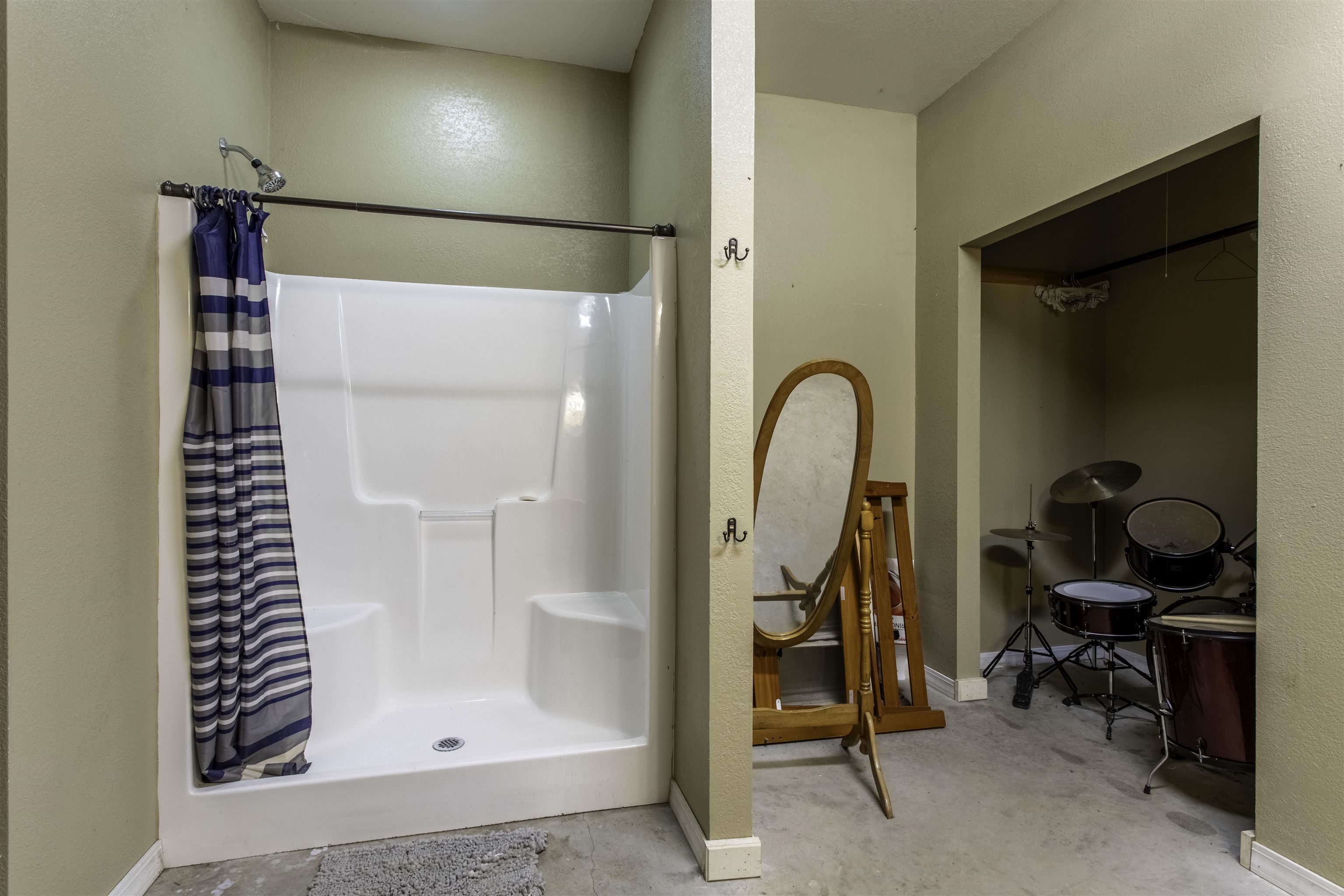 PEAR TREE ESTATES - Residential