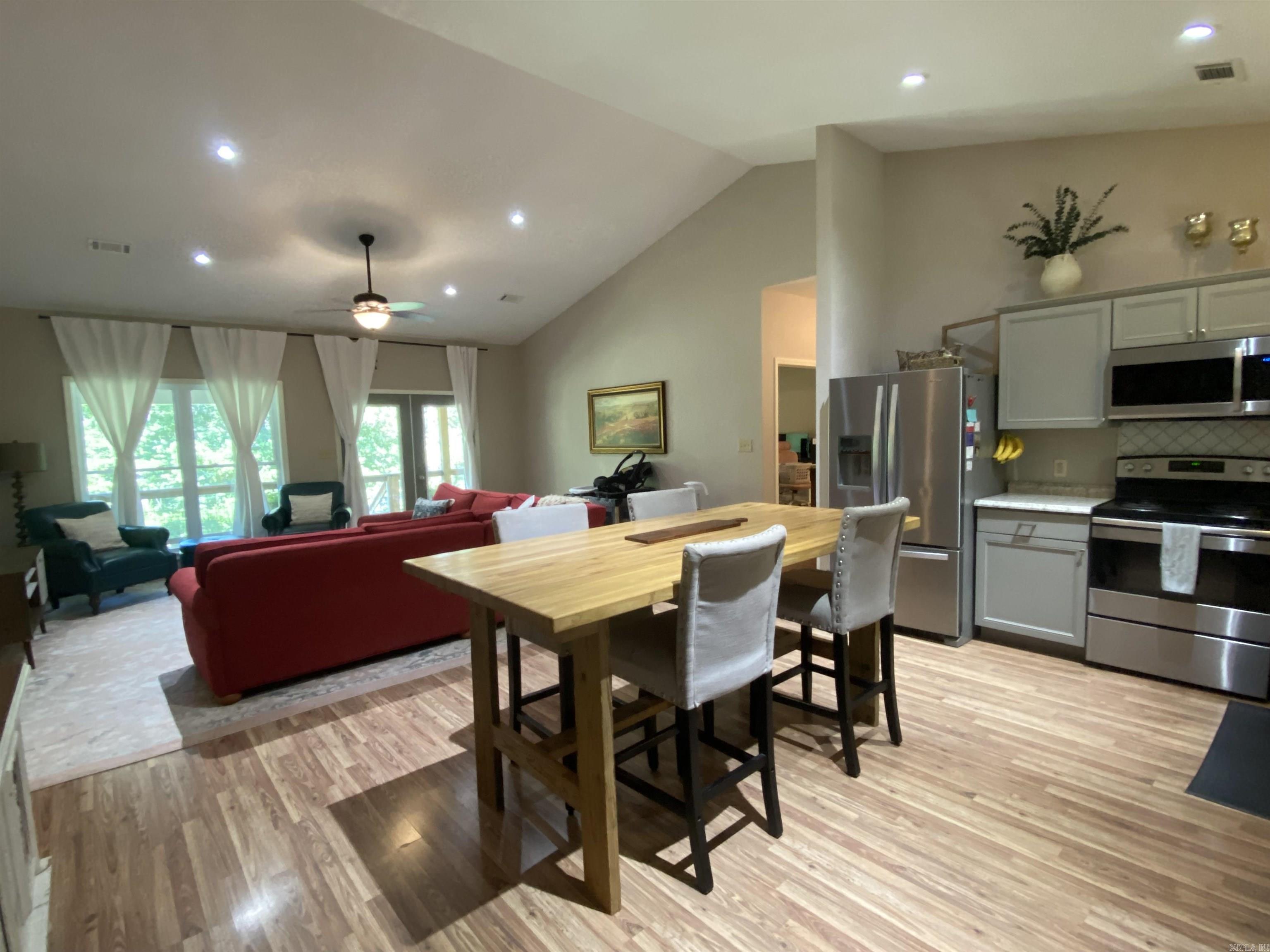 Mount Ida In - Residential