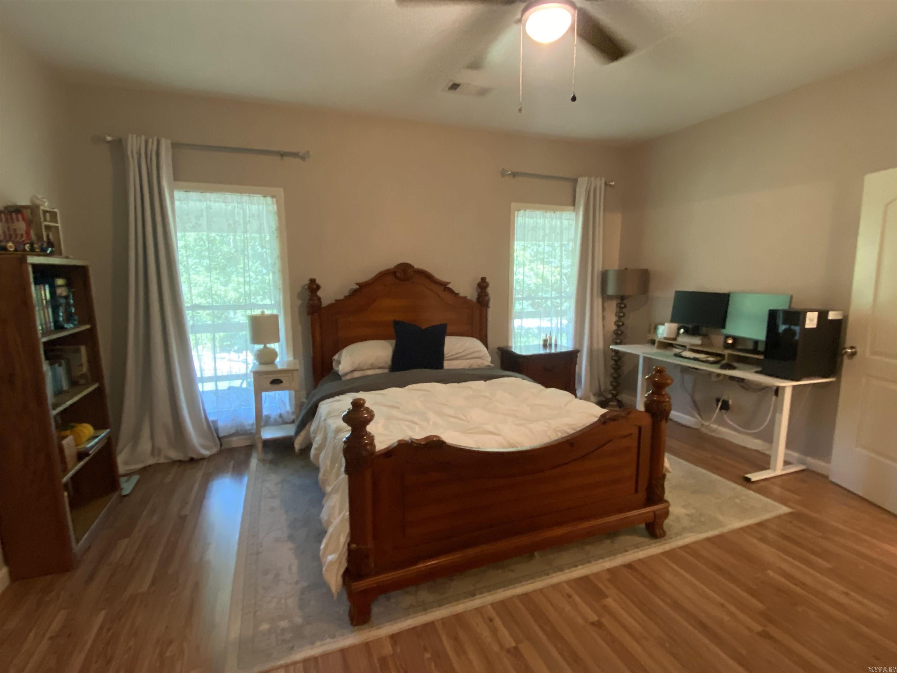 Mount Ida In - Residential
