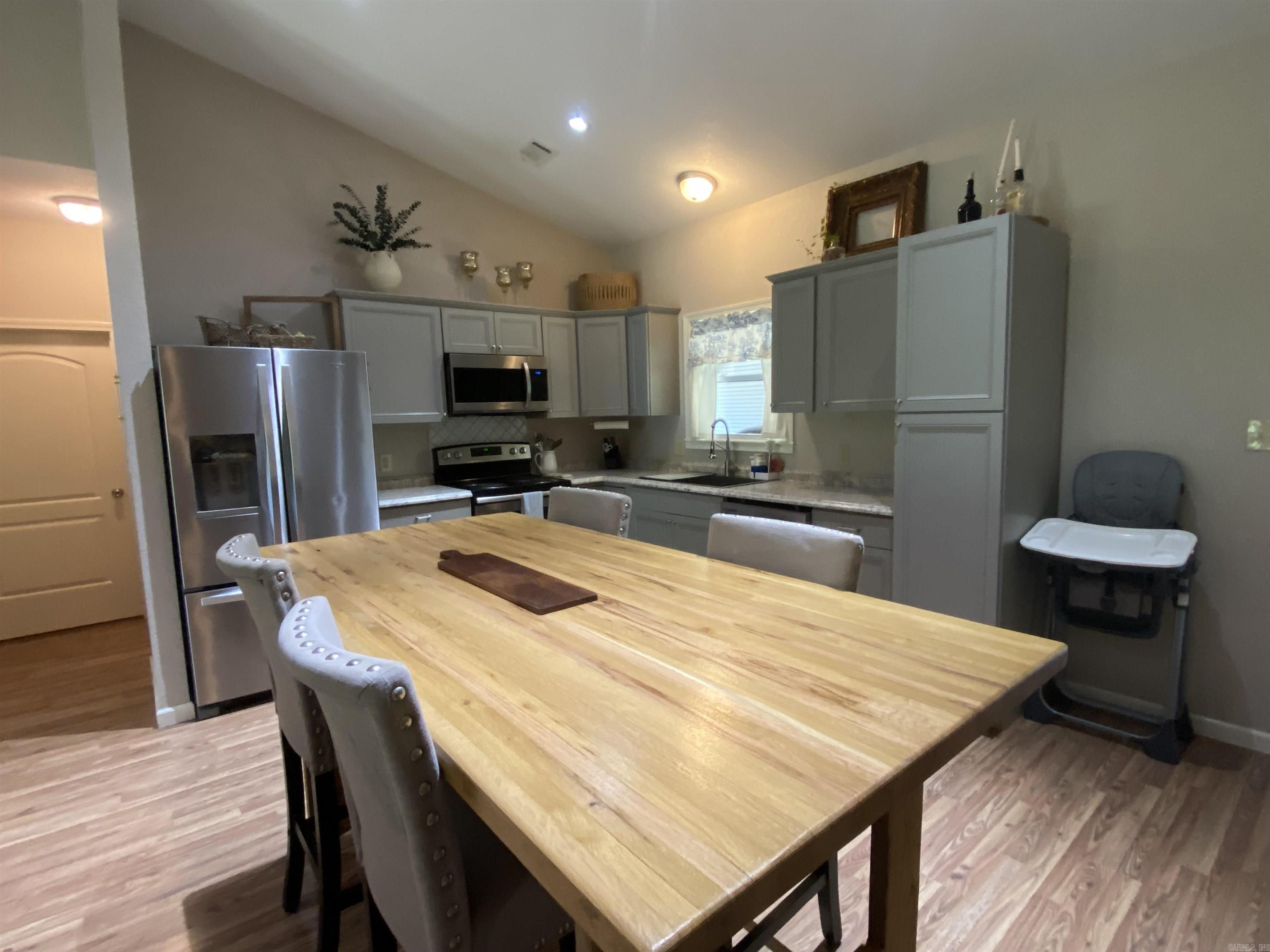 Mount Ida In - Residential