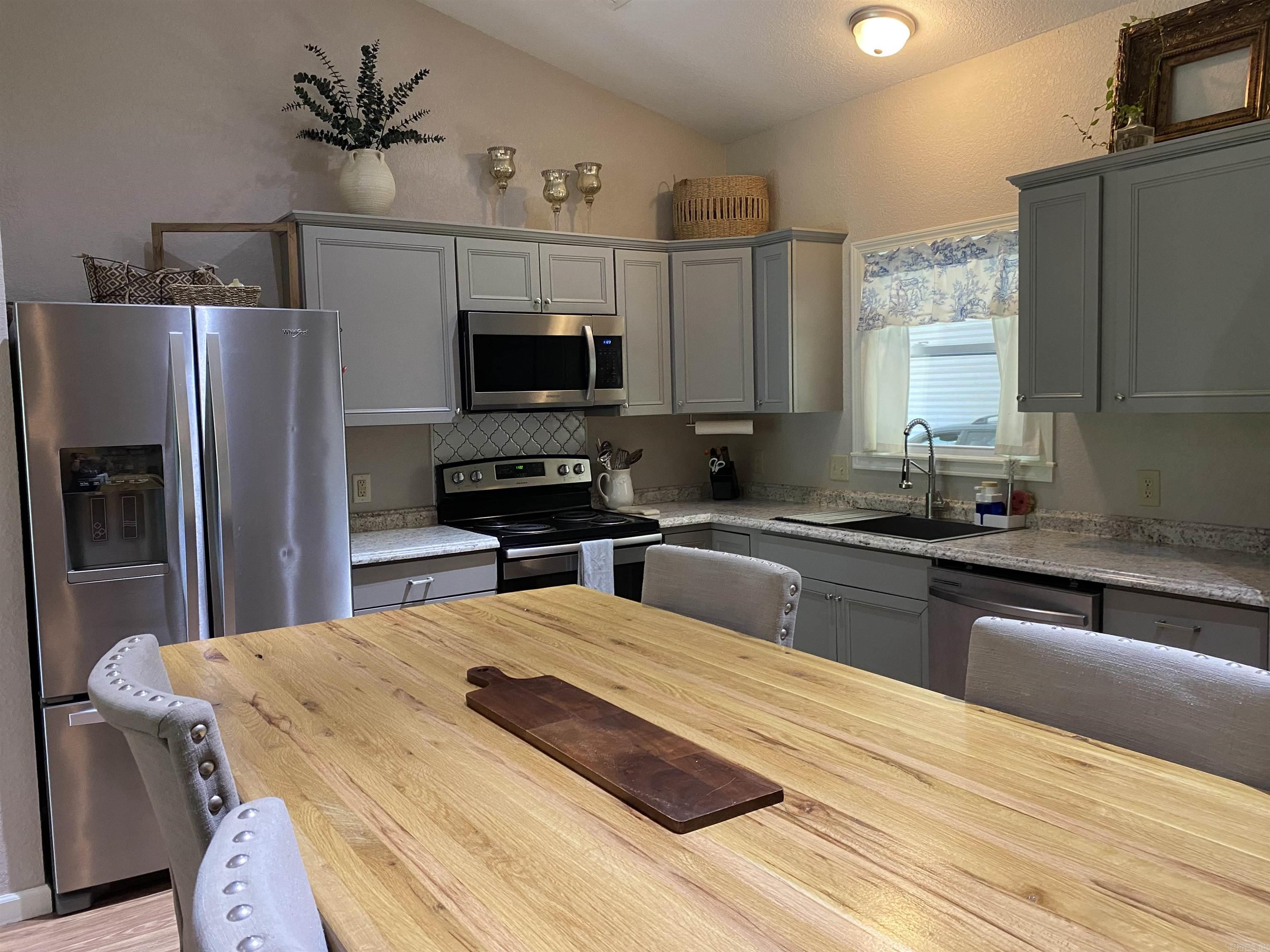 Mount Ida In - Residential