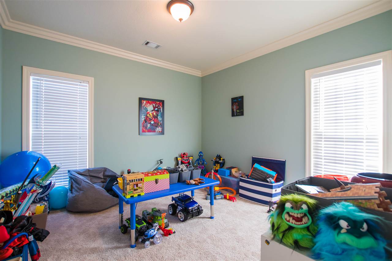 BARRINGTON PARK - Residential