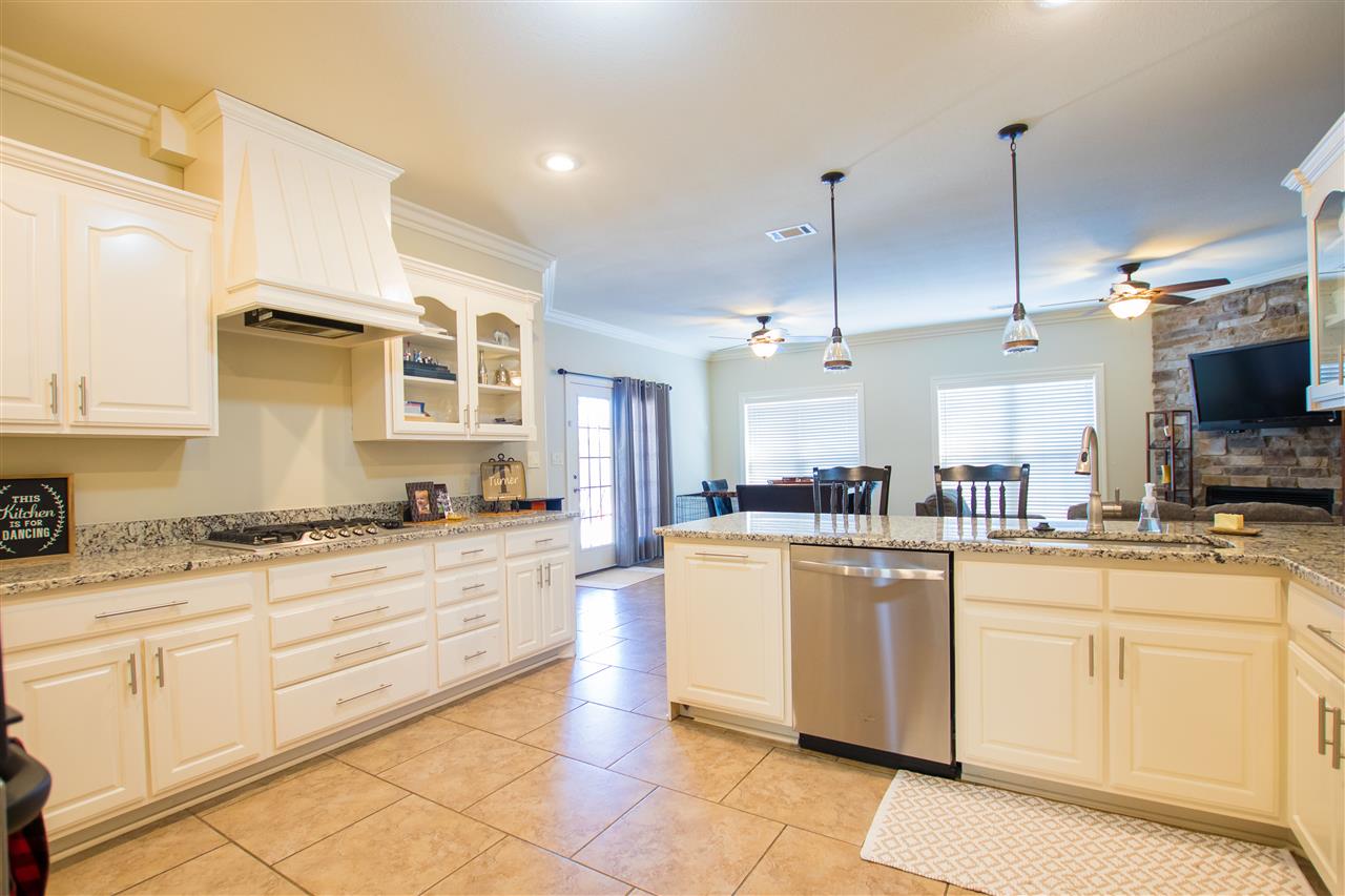 BARRINGTON PARK - Residential